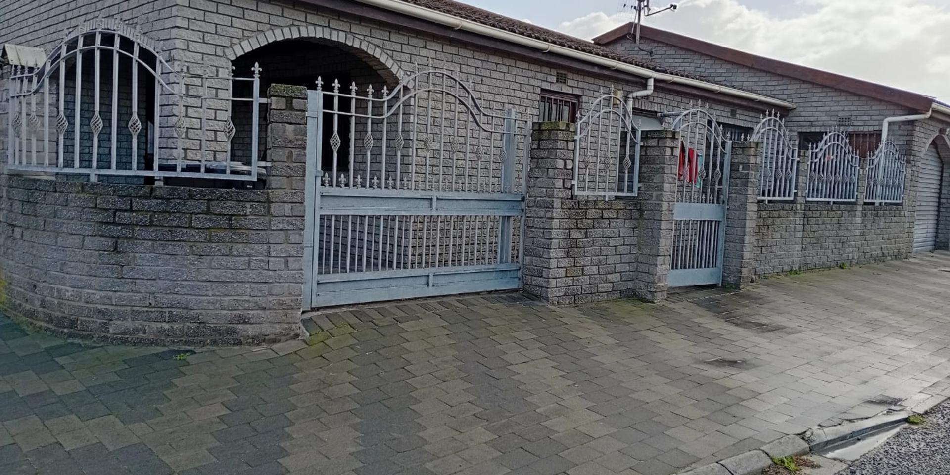Image 2 of 6
