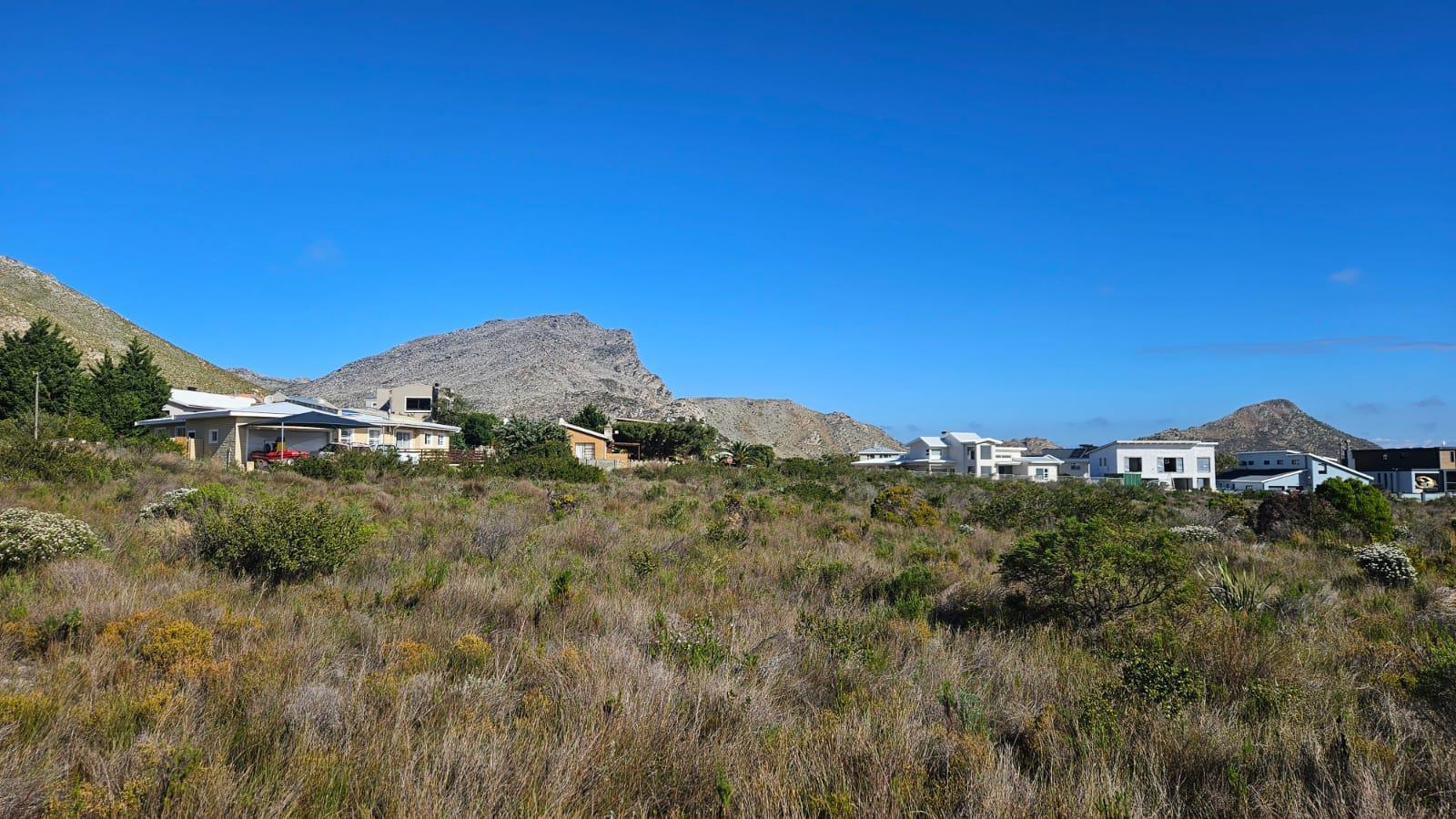 Image 2 of 6
