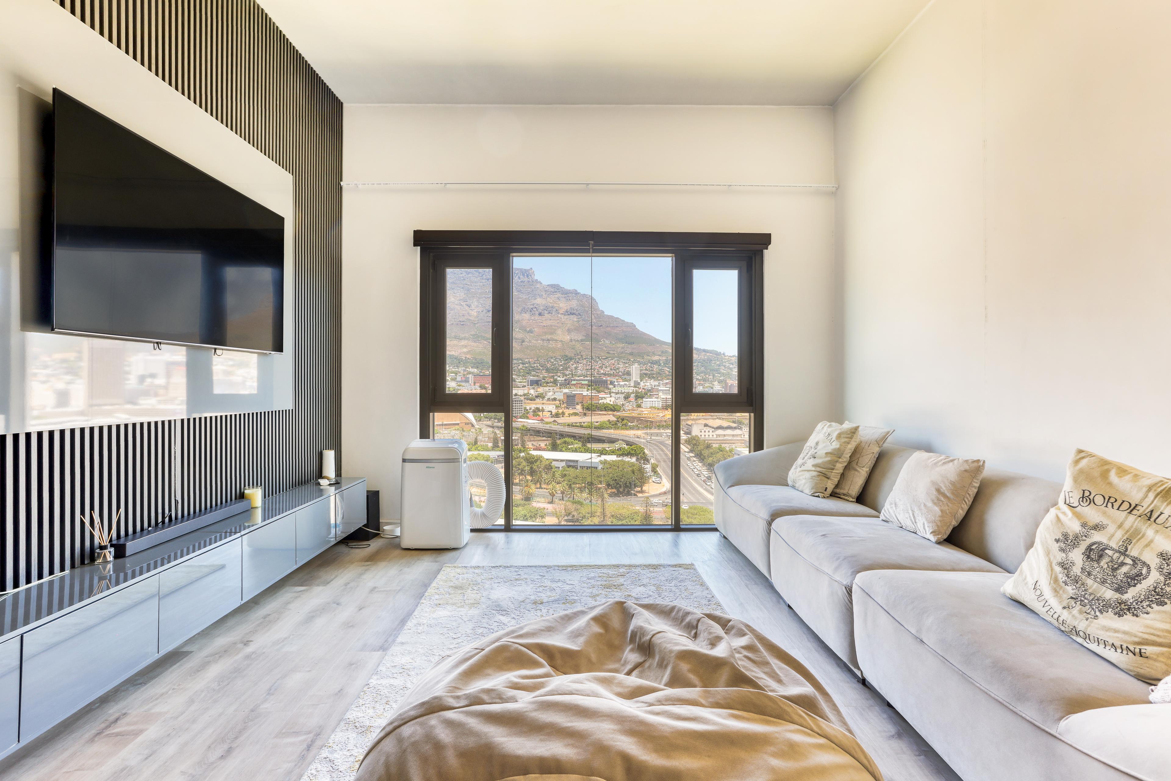Image 3 of 6