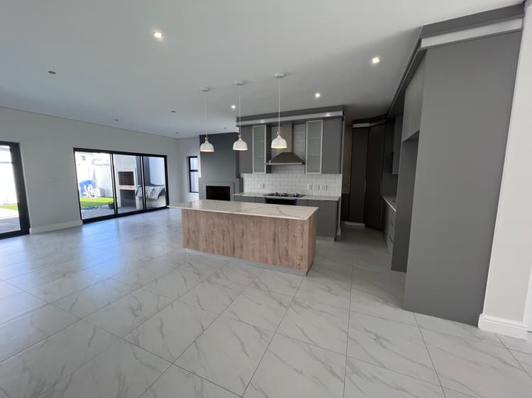 Main property image