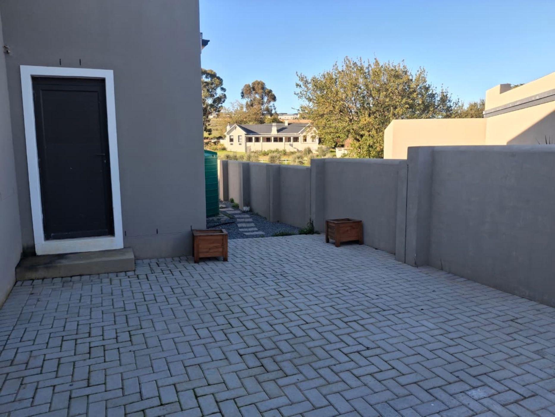 Image 5 of 6