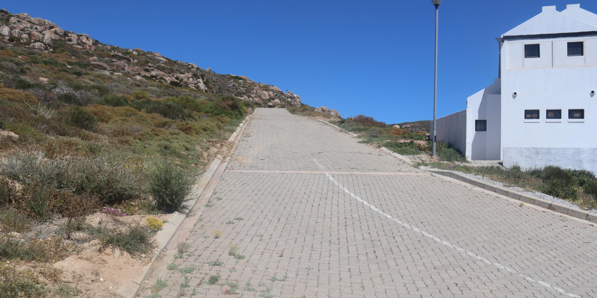Image 4 of 6