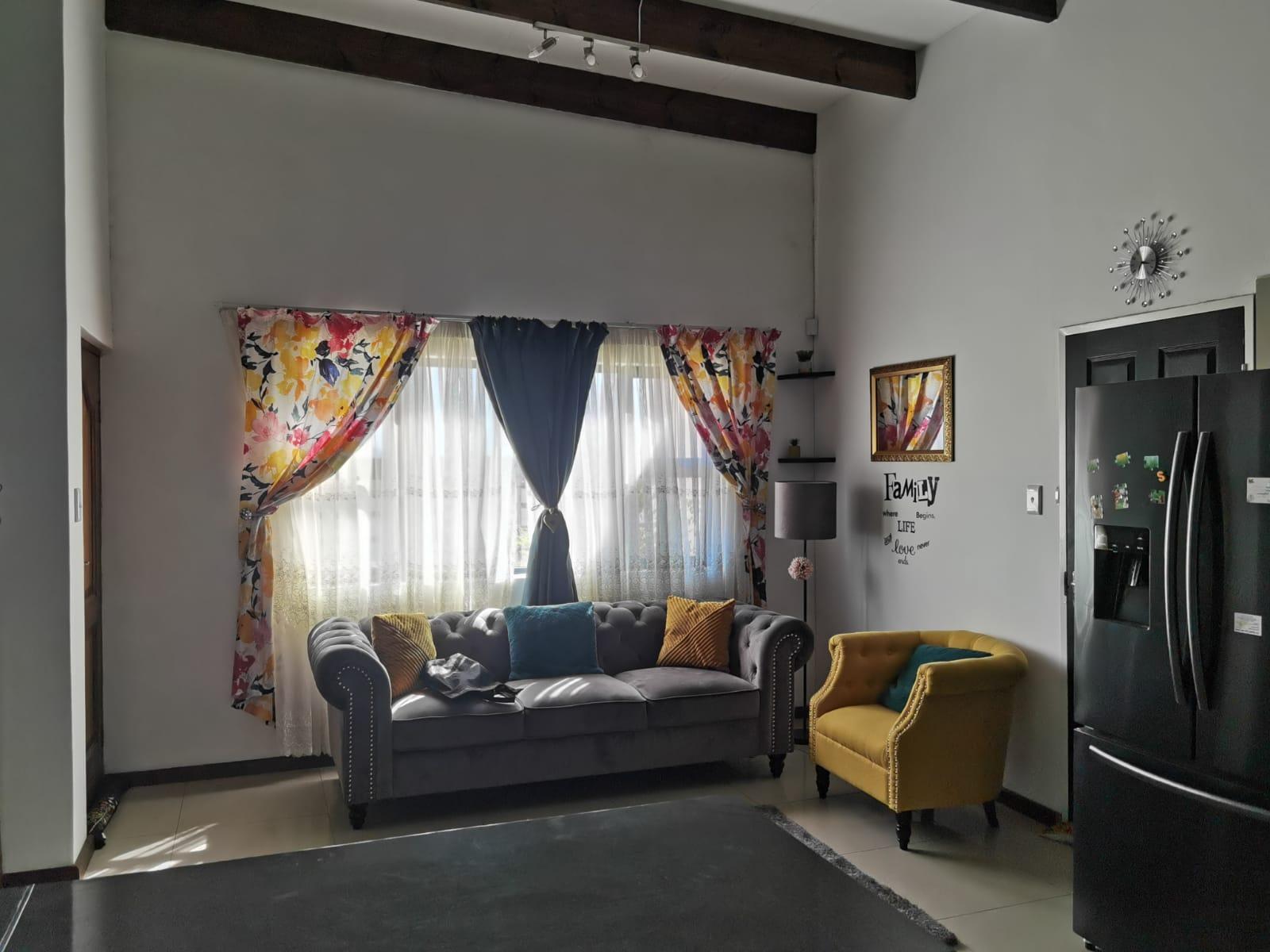 Image 4 of 6