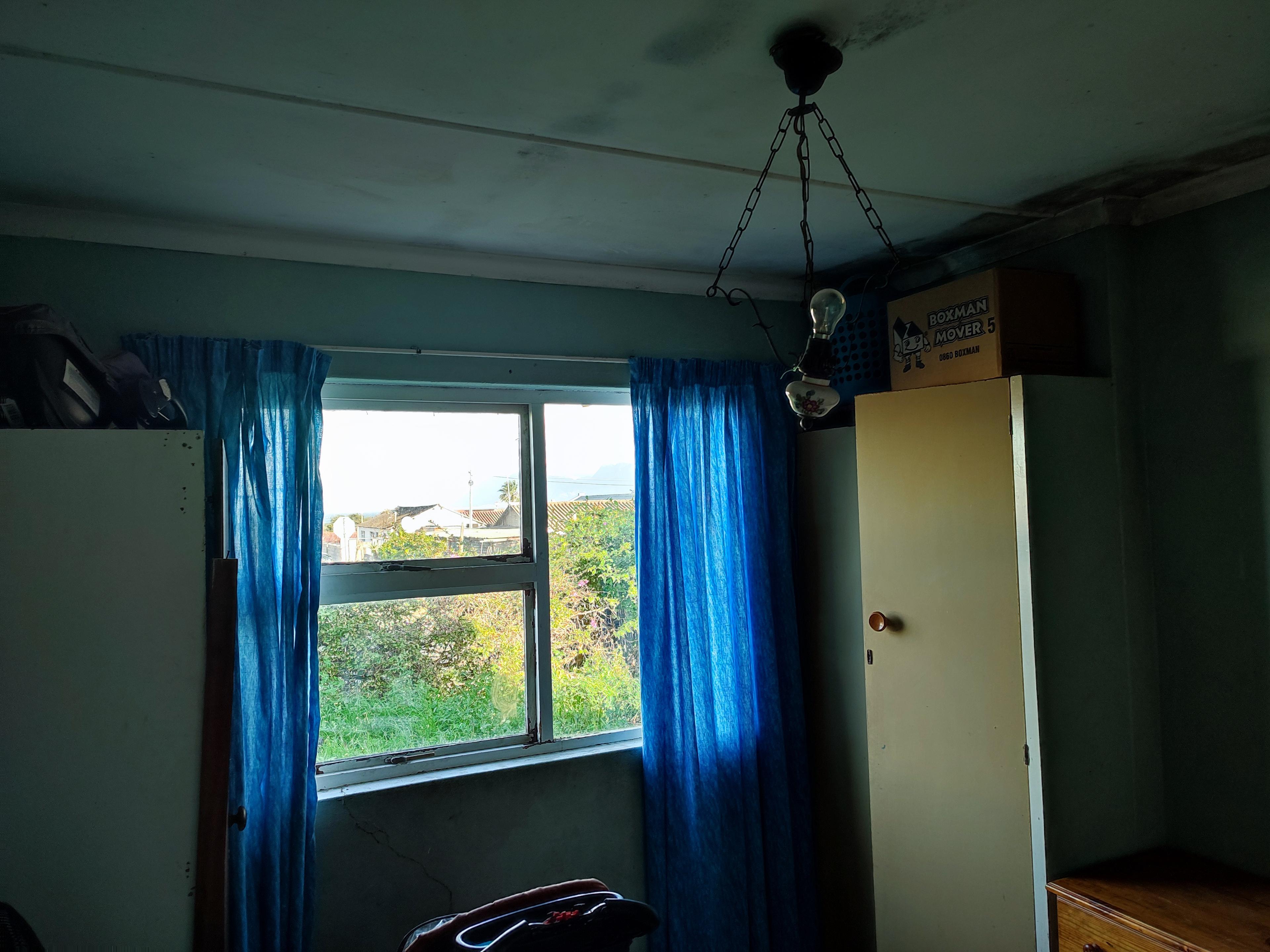 Image 4 of 6