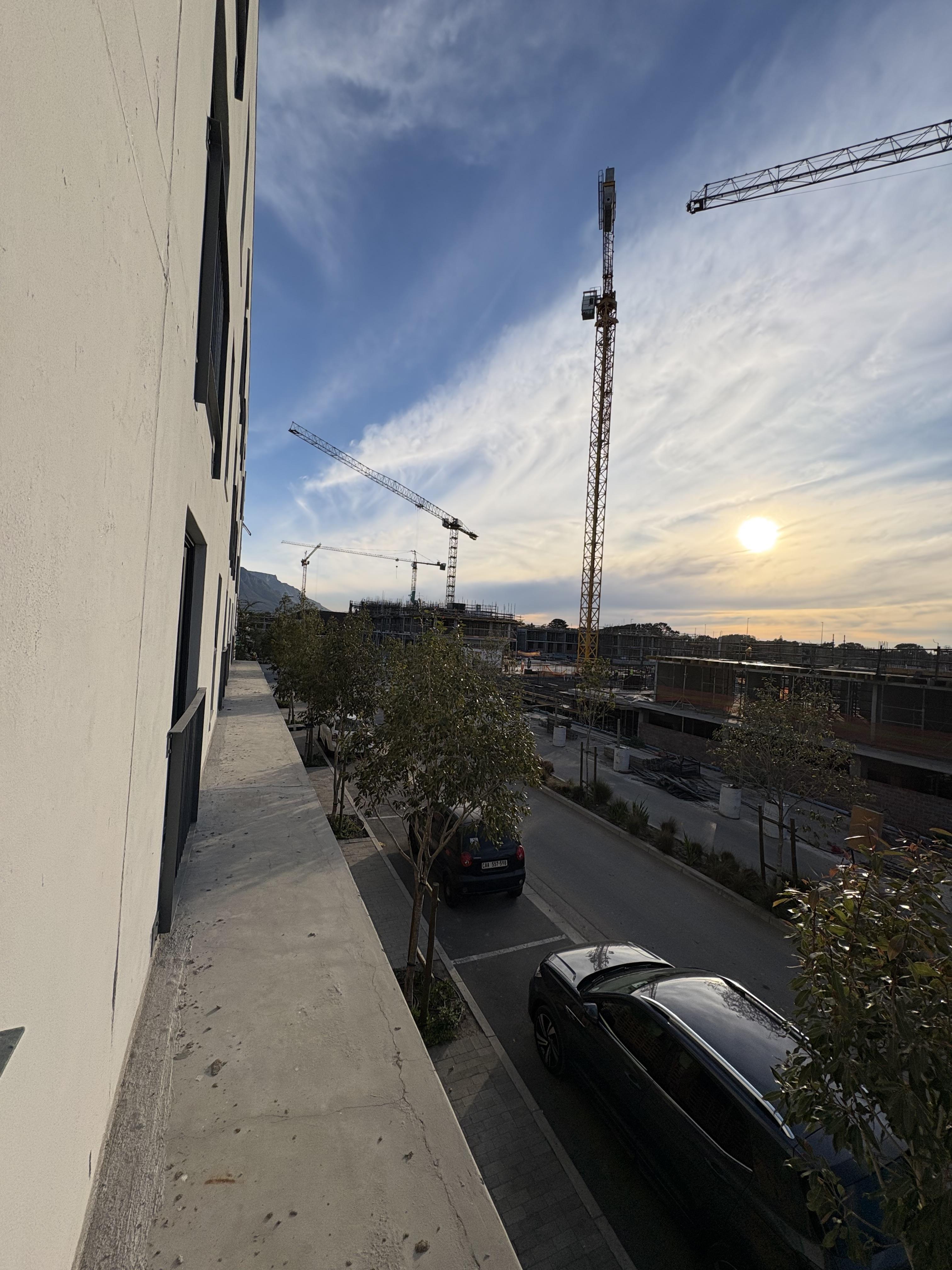 Image 4 of 6