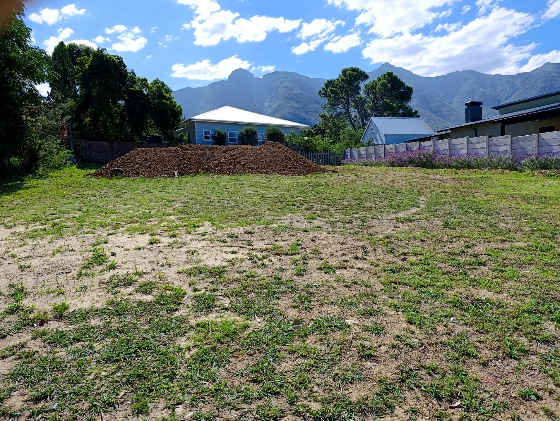 Image 2 of 6