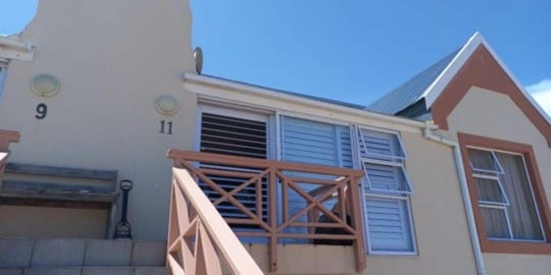 Image 2 of 6