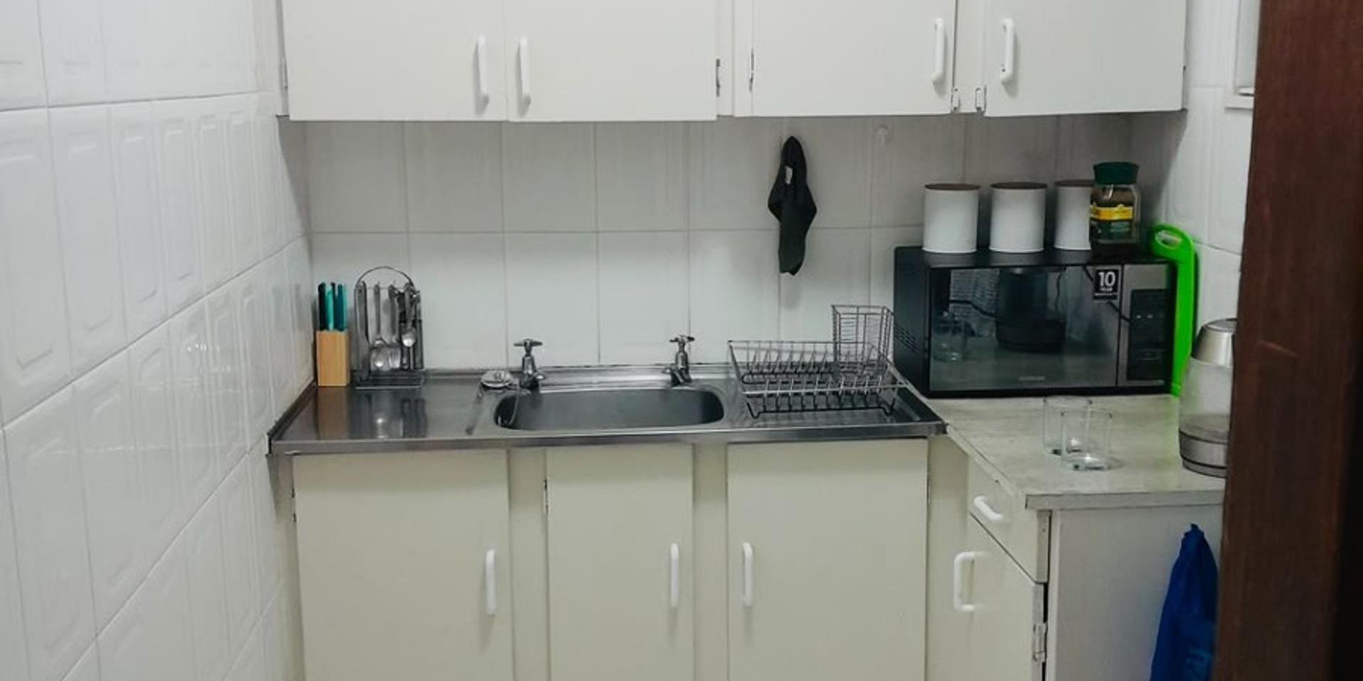 Image 3 of 6