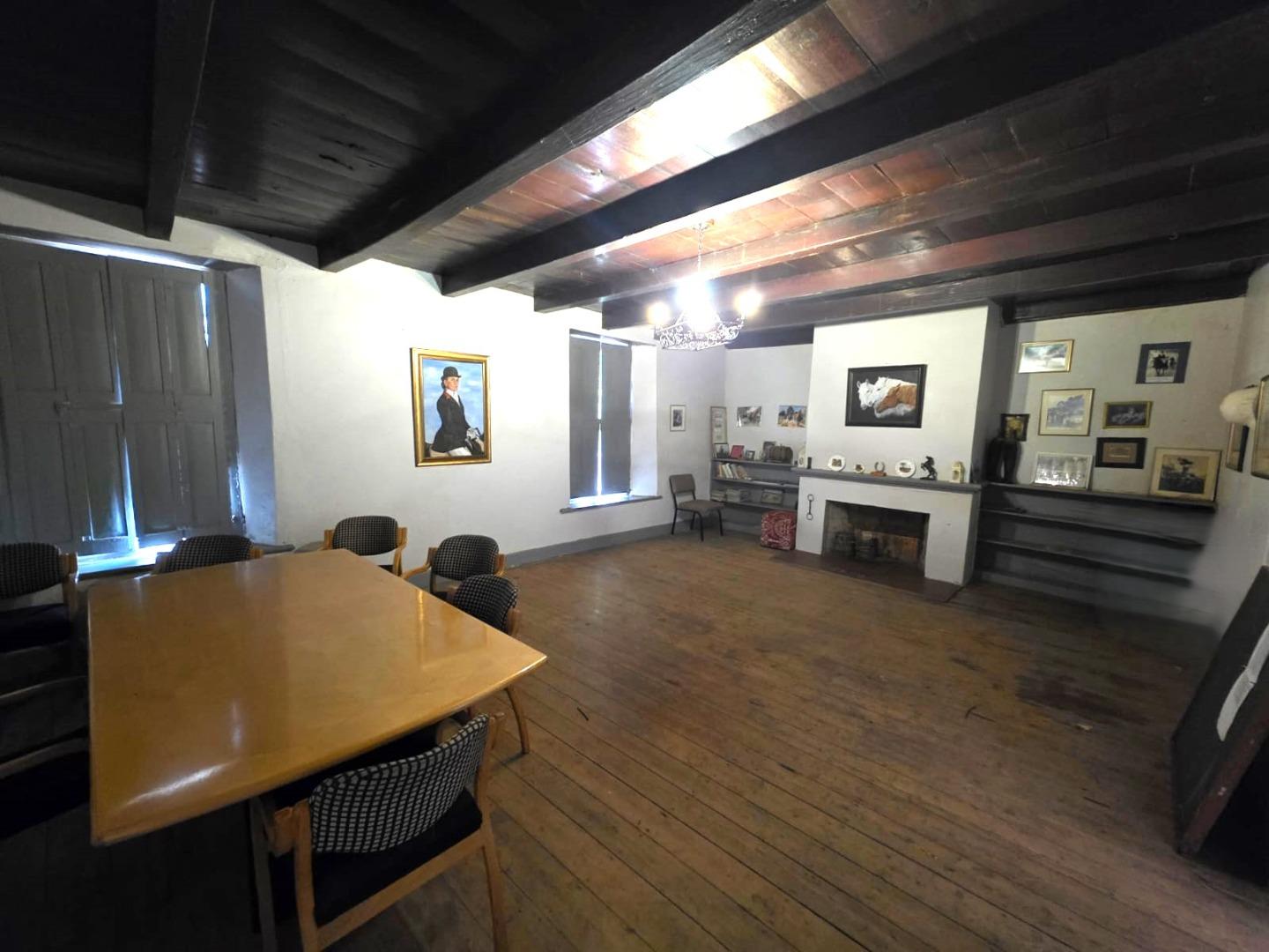 Image 4 of 6