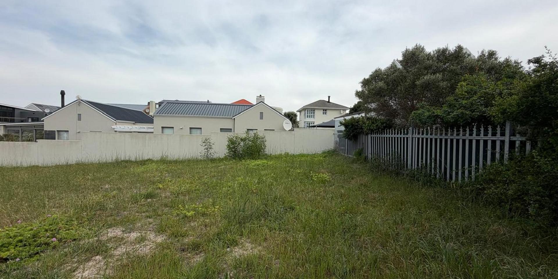 Image 4 of 6
