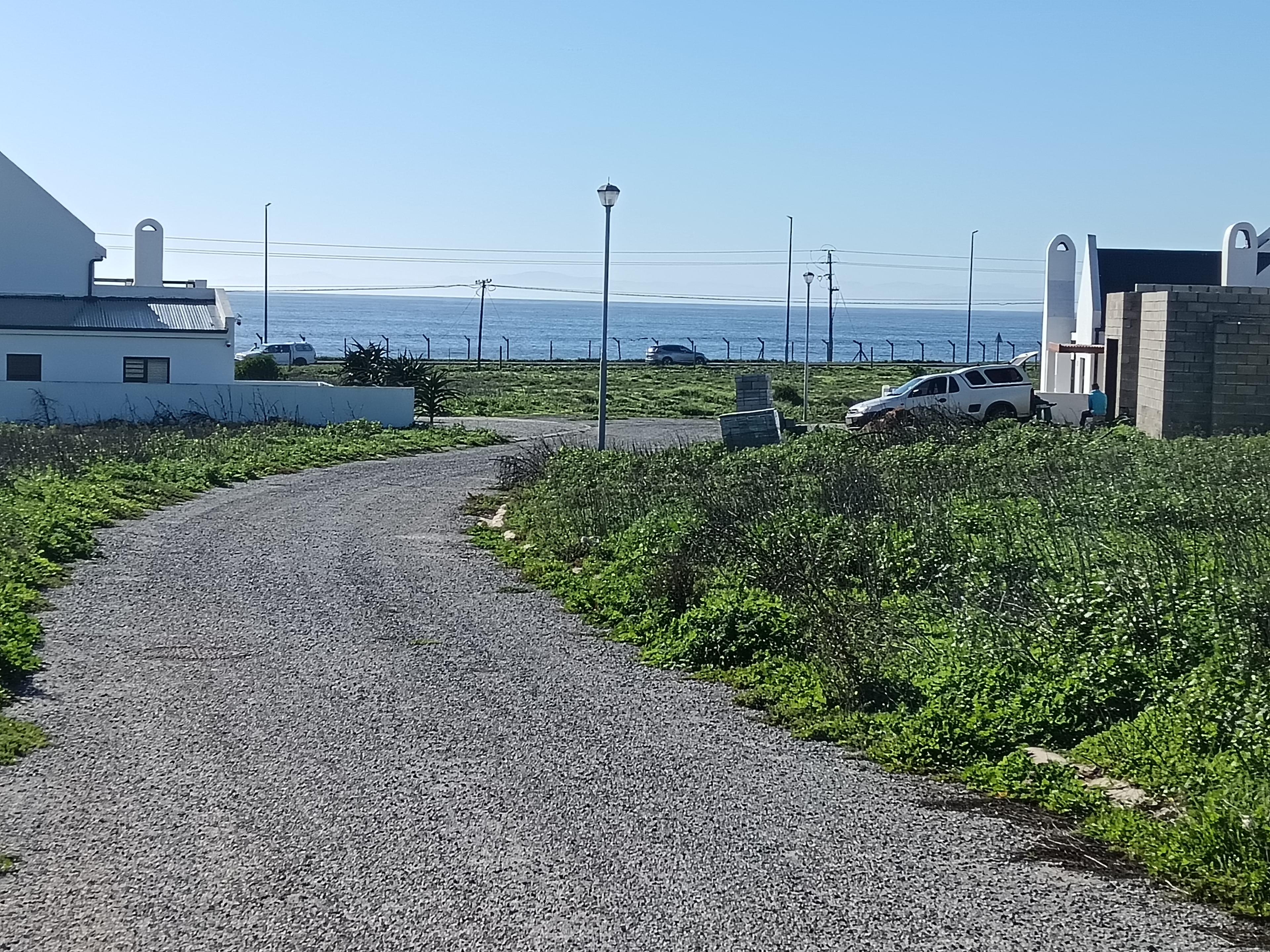 Image 4 of 6