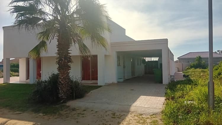 Main property image