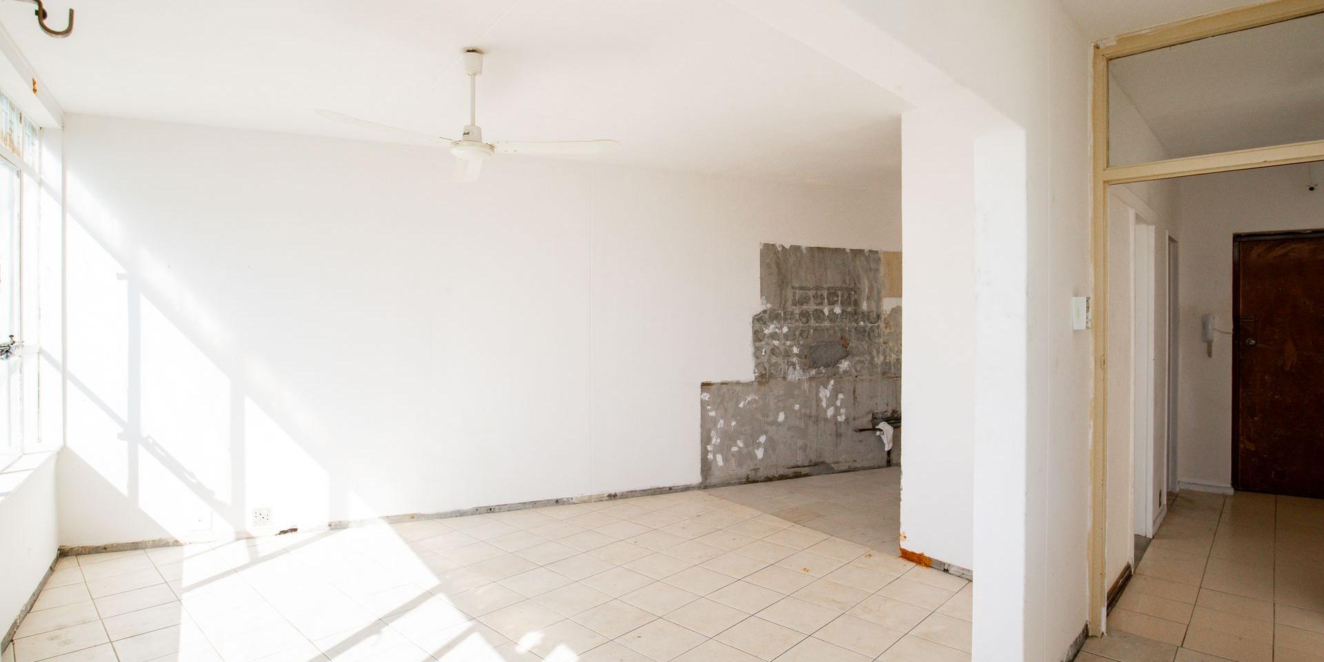 Image 2 of 6
