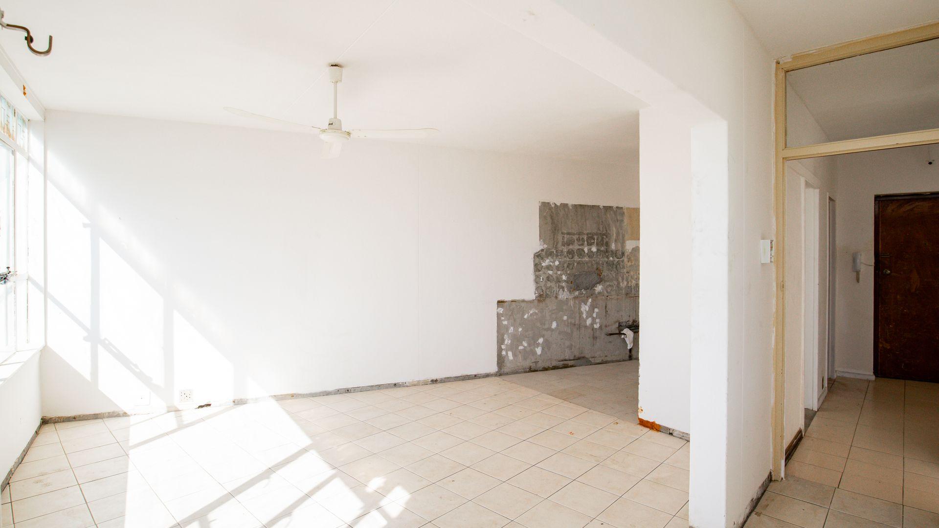 Image 2 of 6