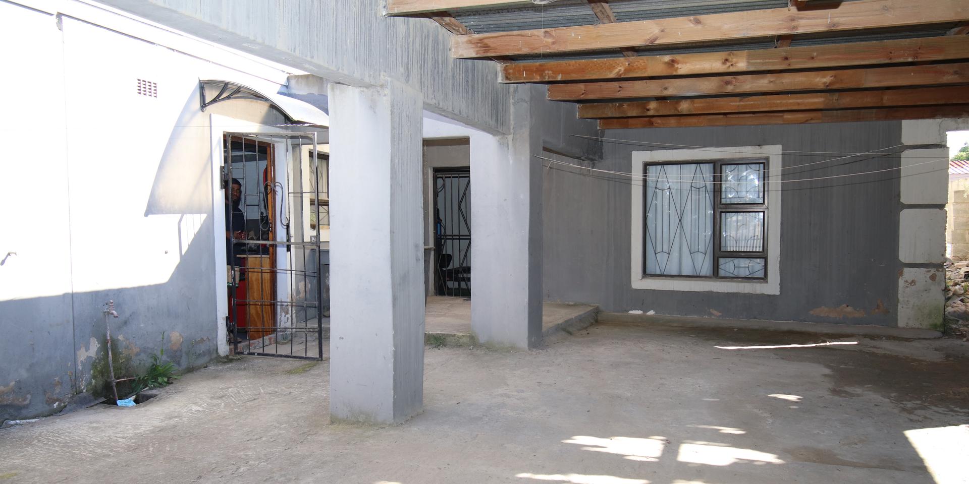 Image 2 of 6
