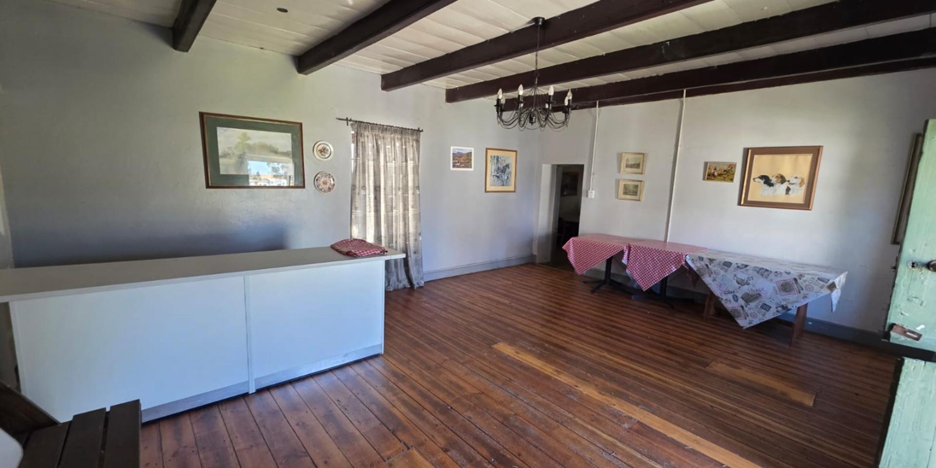 Image 3 of 6