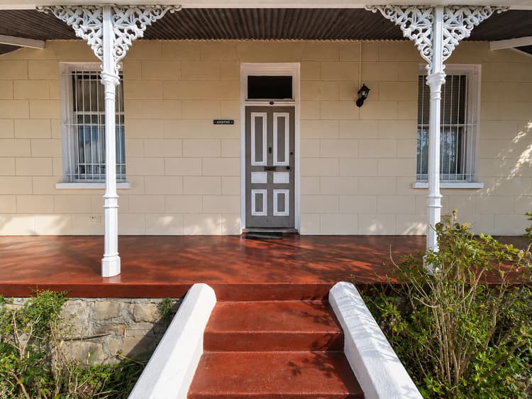 Main property image