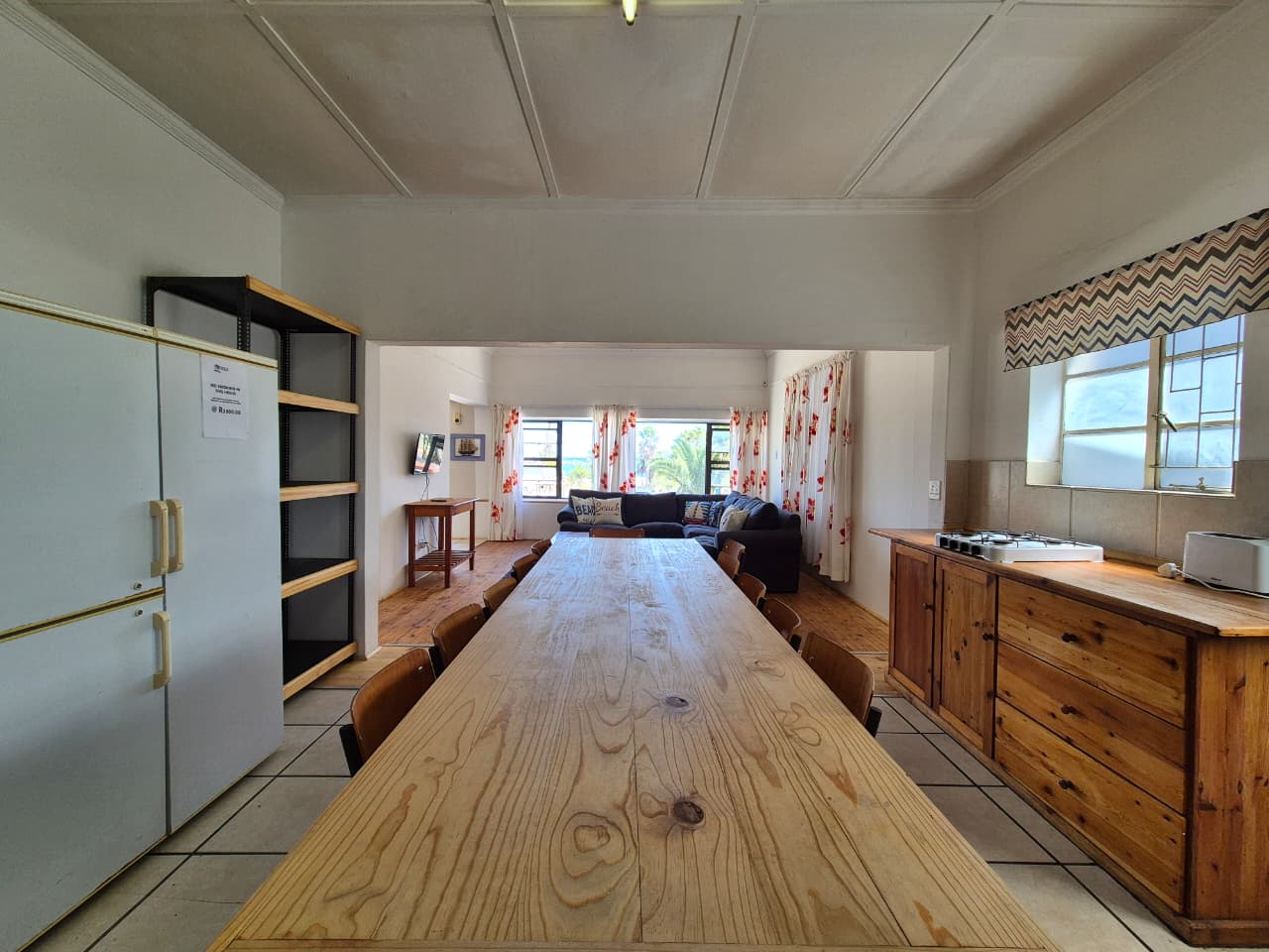 Image 3 of 6