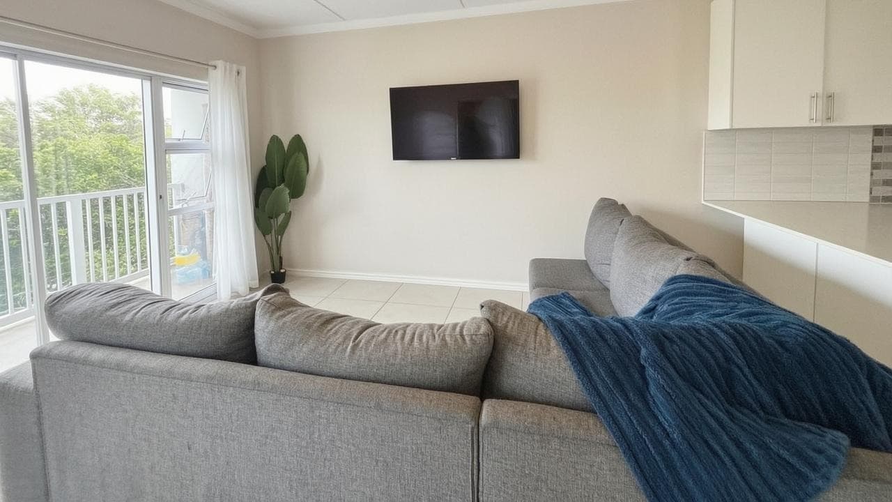 Image 2 of 6