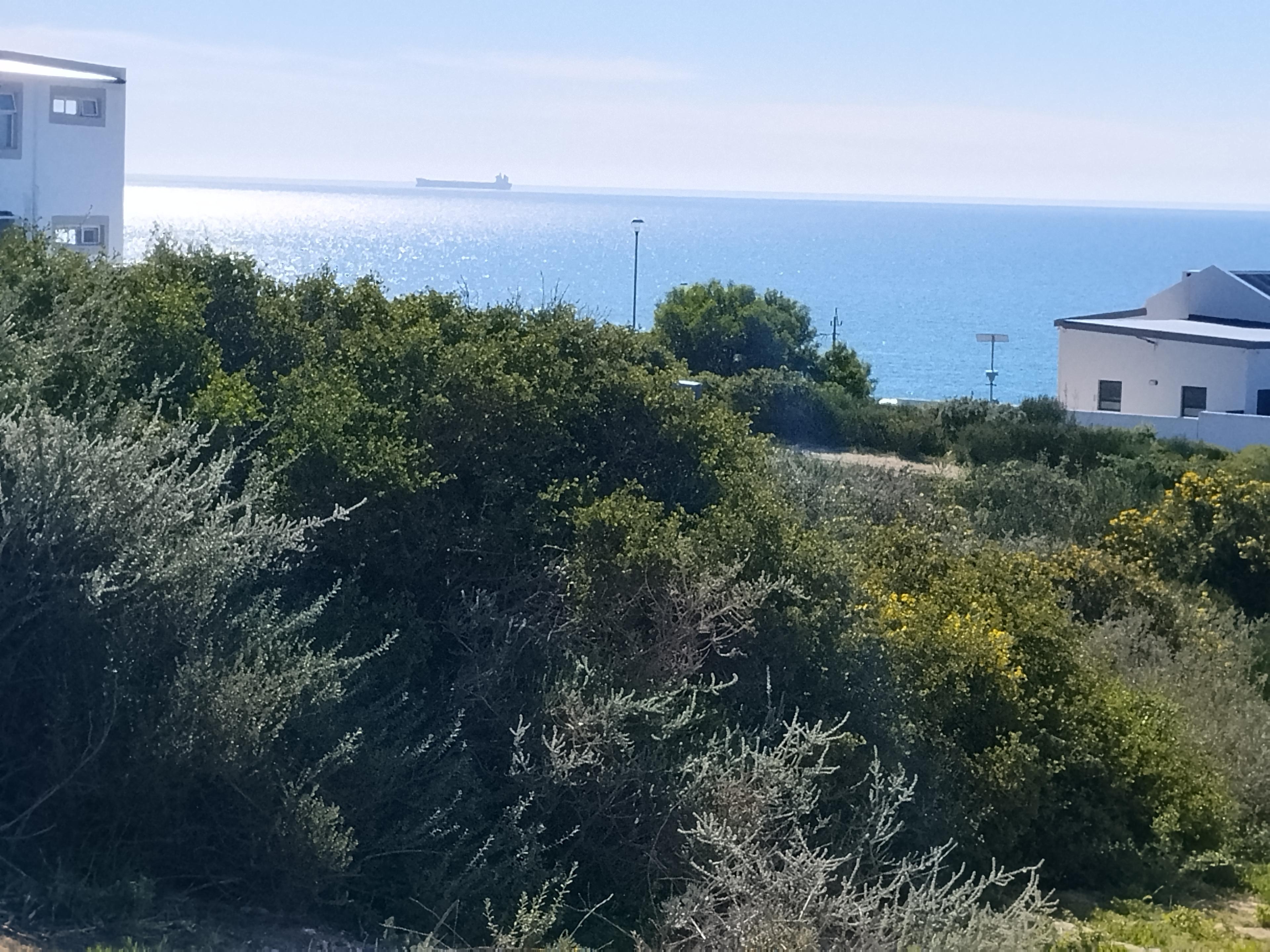 Image 2 of 6