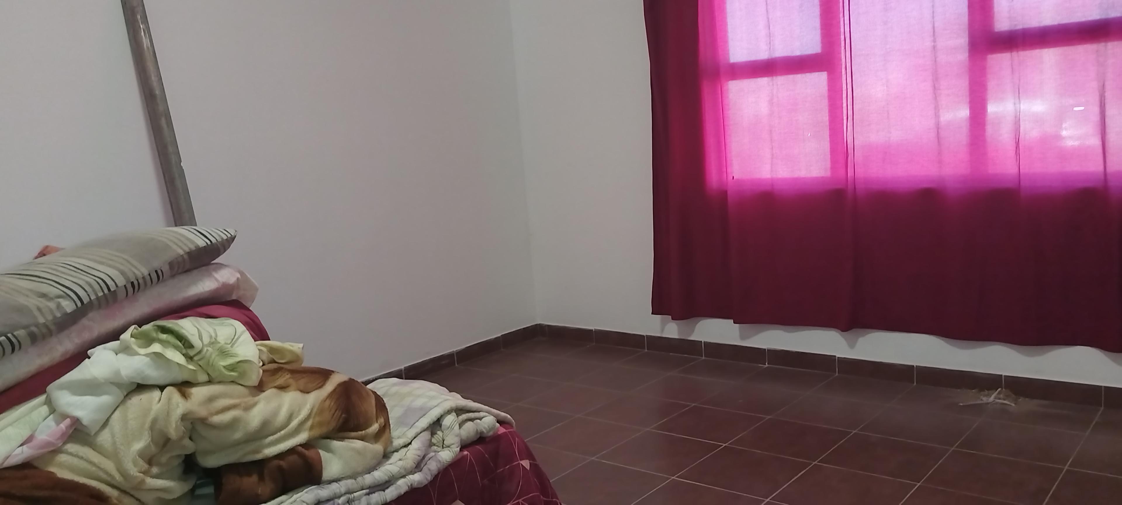 Image 4 of 6