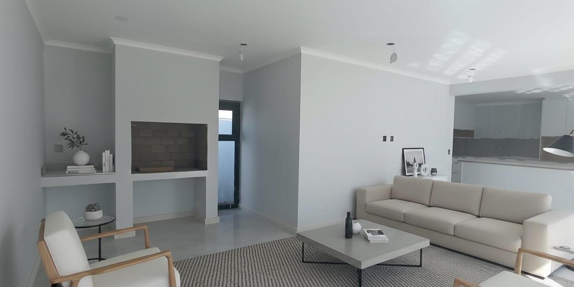 Image 2 of 6