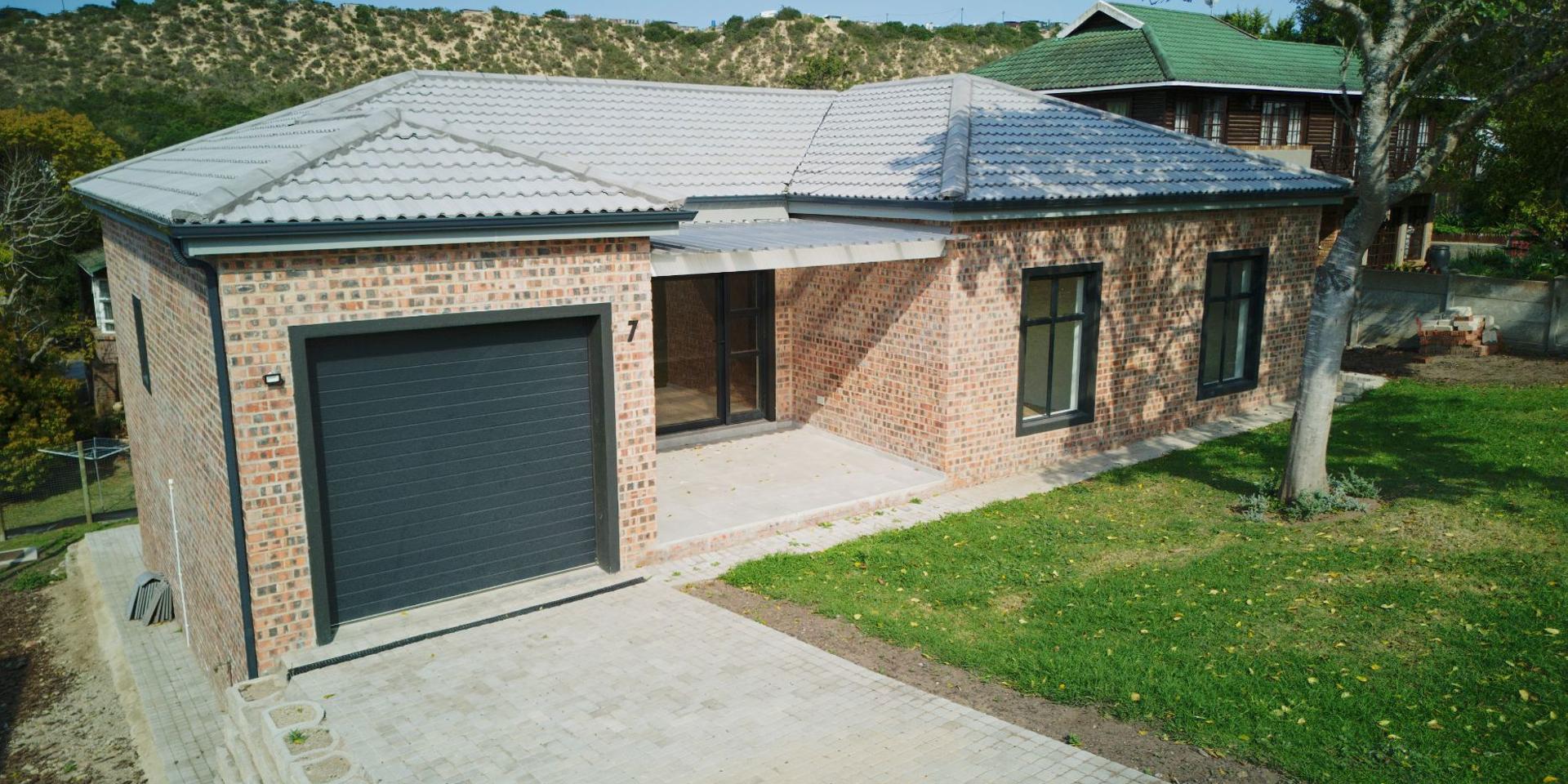 Image 2 of 6
