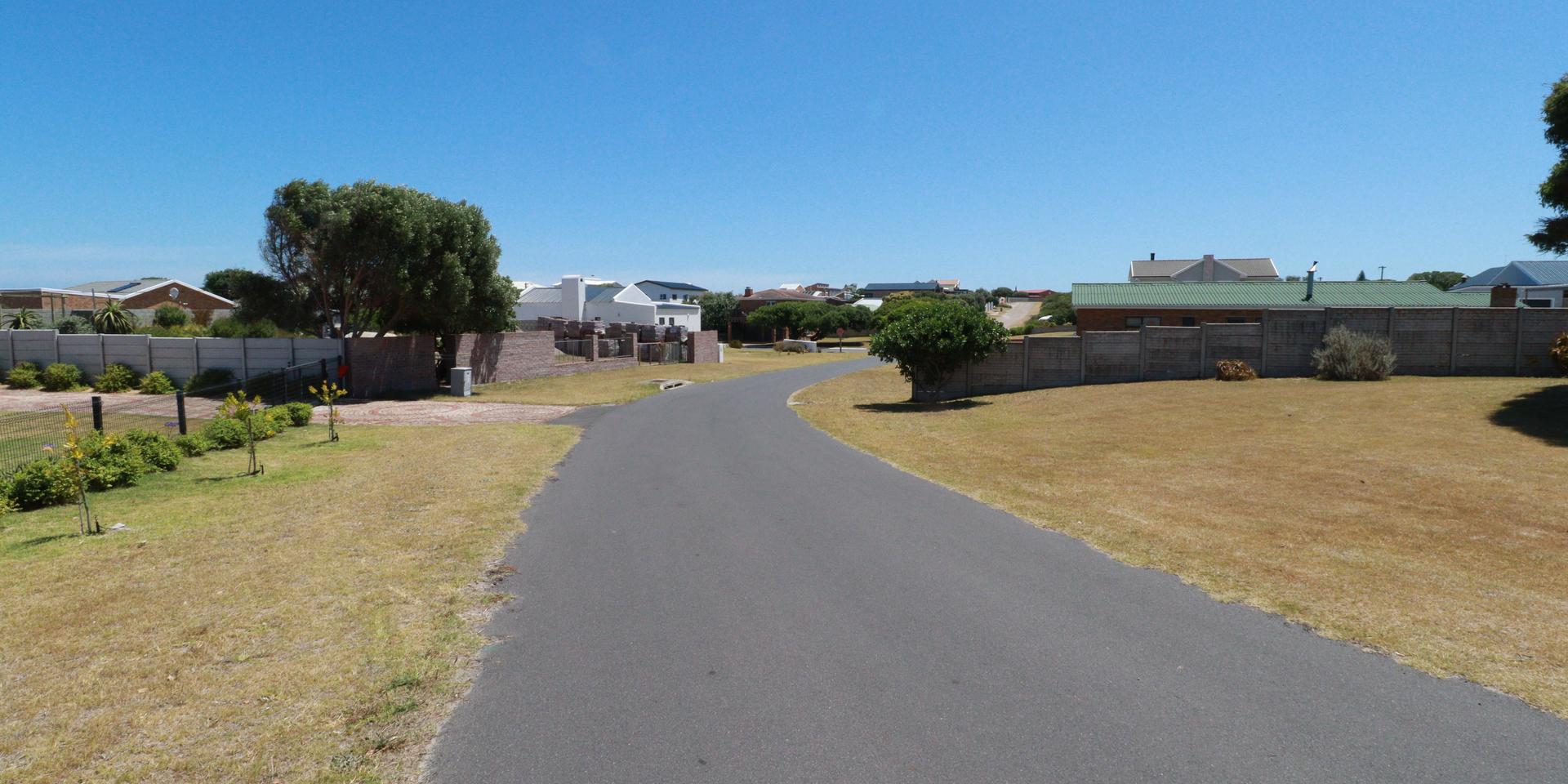 Image 4 of 6