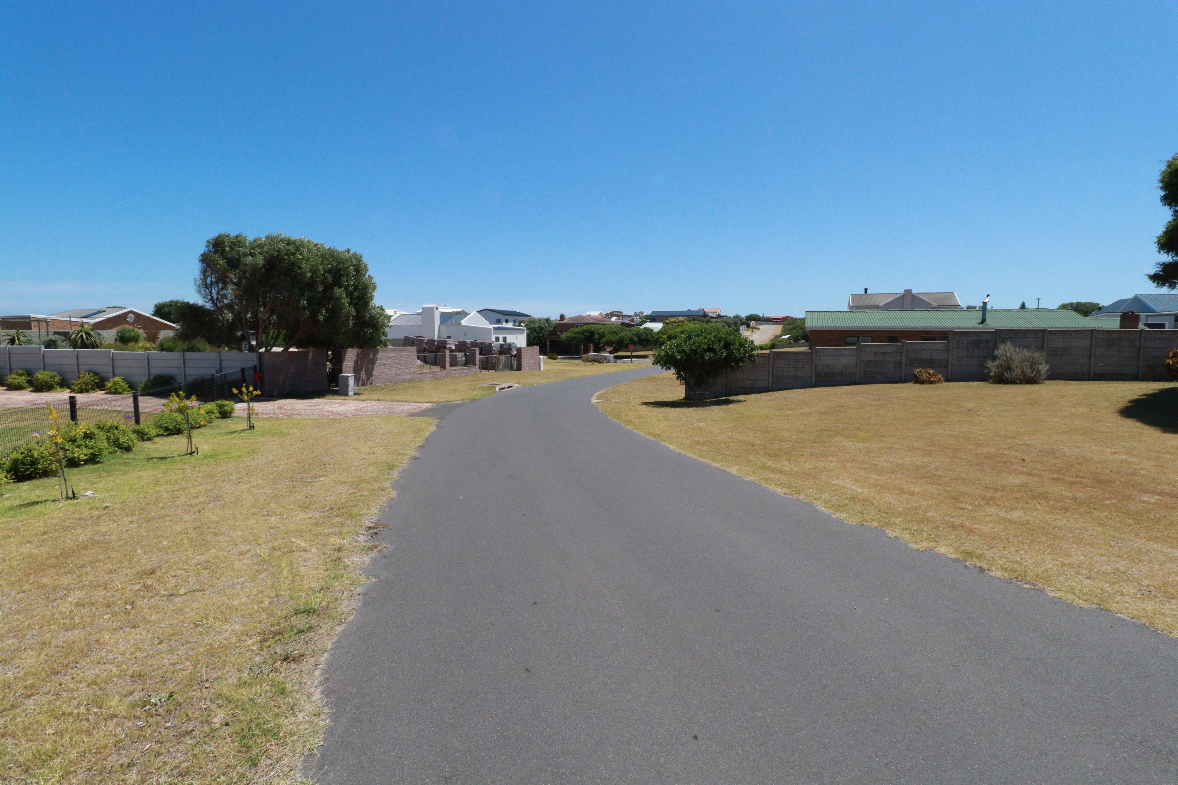 Image 4 of 6