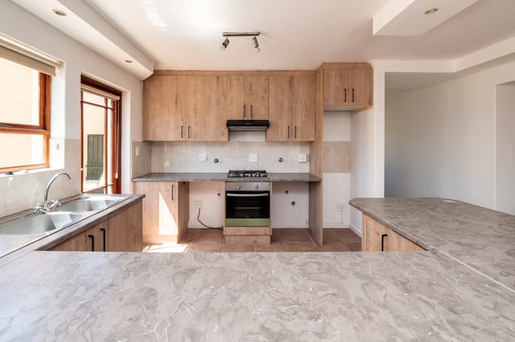 Main property image