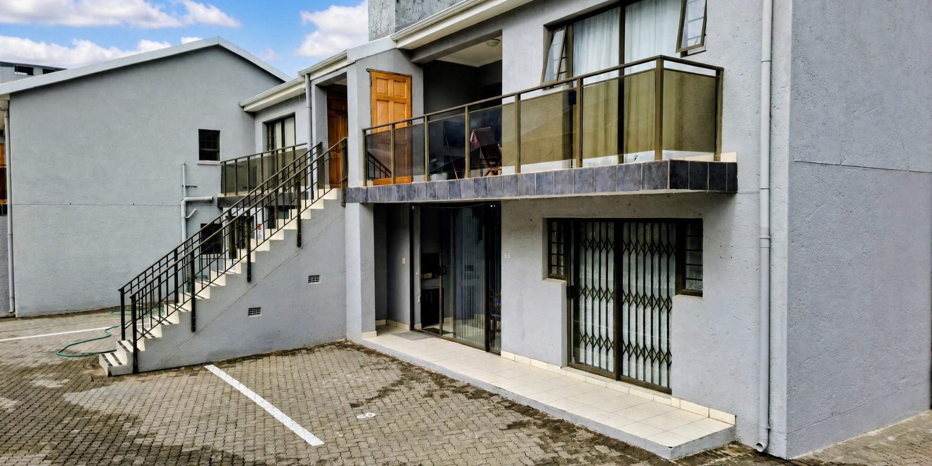 Image 2 of 6