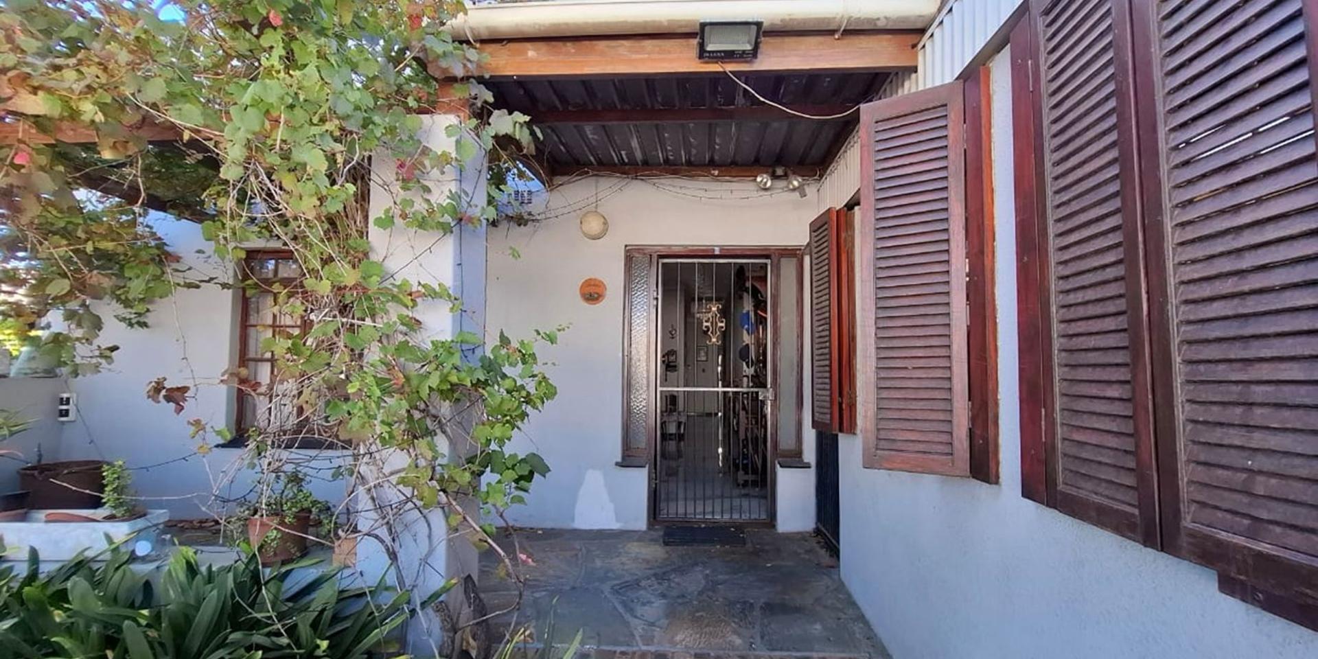 Image 1 of 6