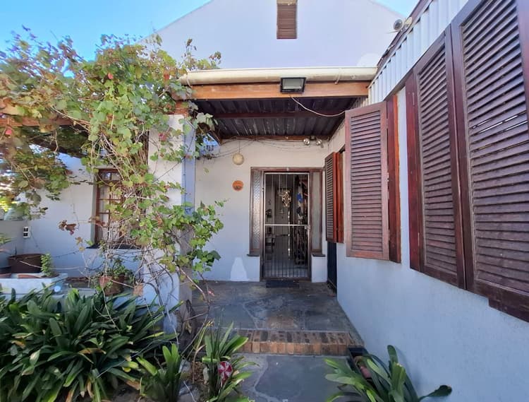 Main property image