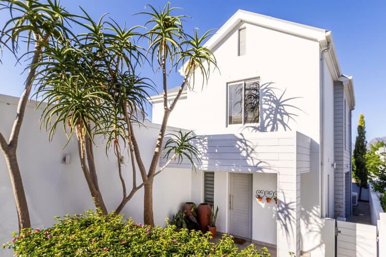 Main property image