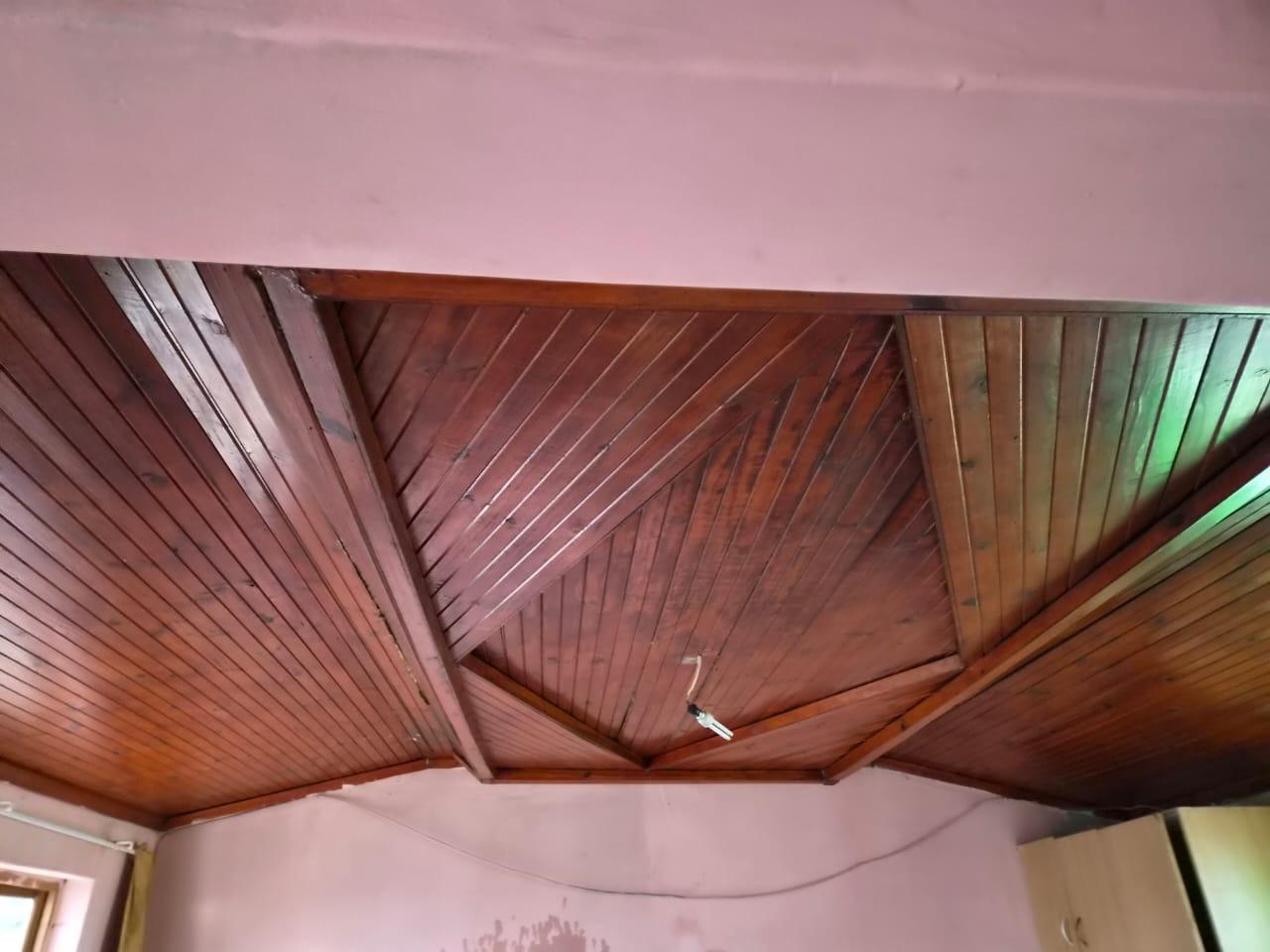 Image 4 of 6