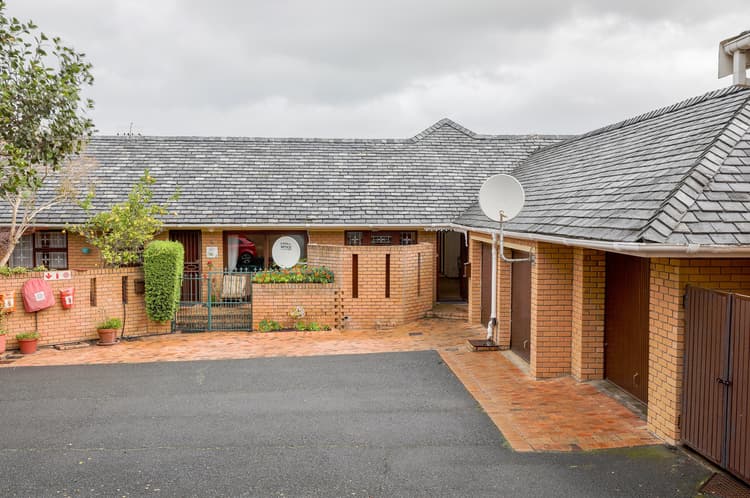 Main property image