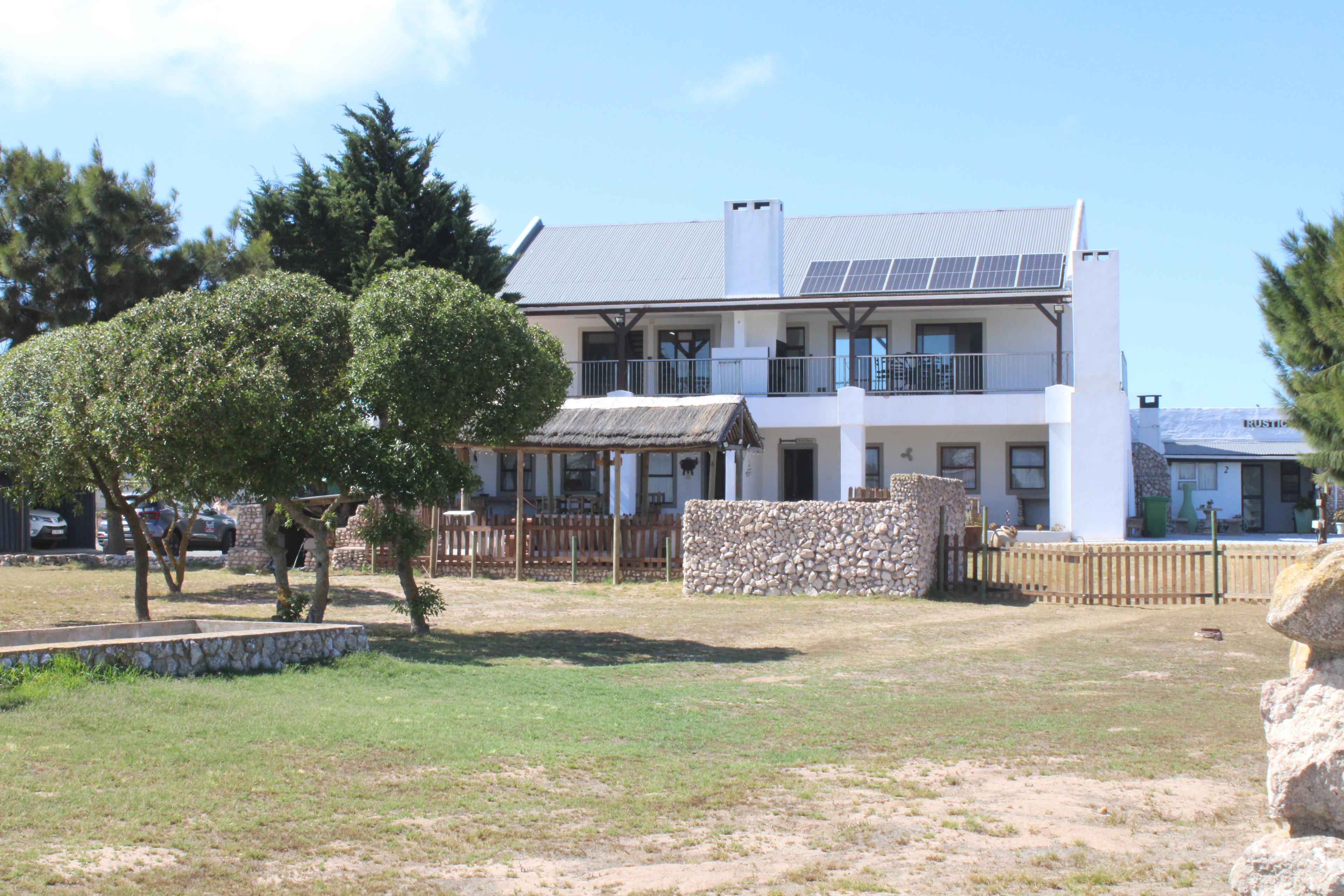 Image 4 of 6