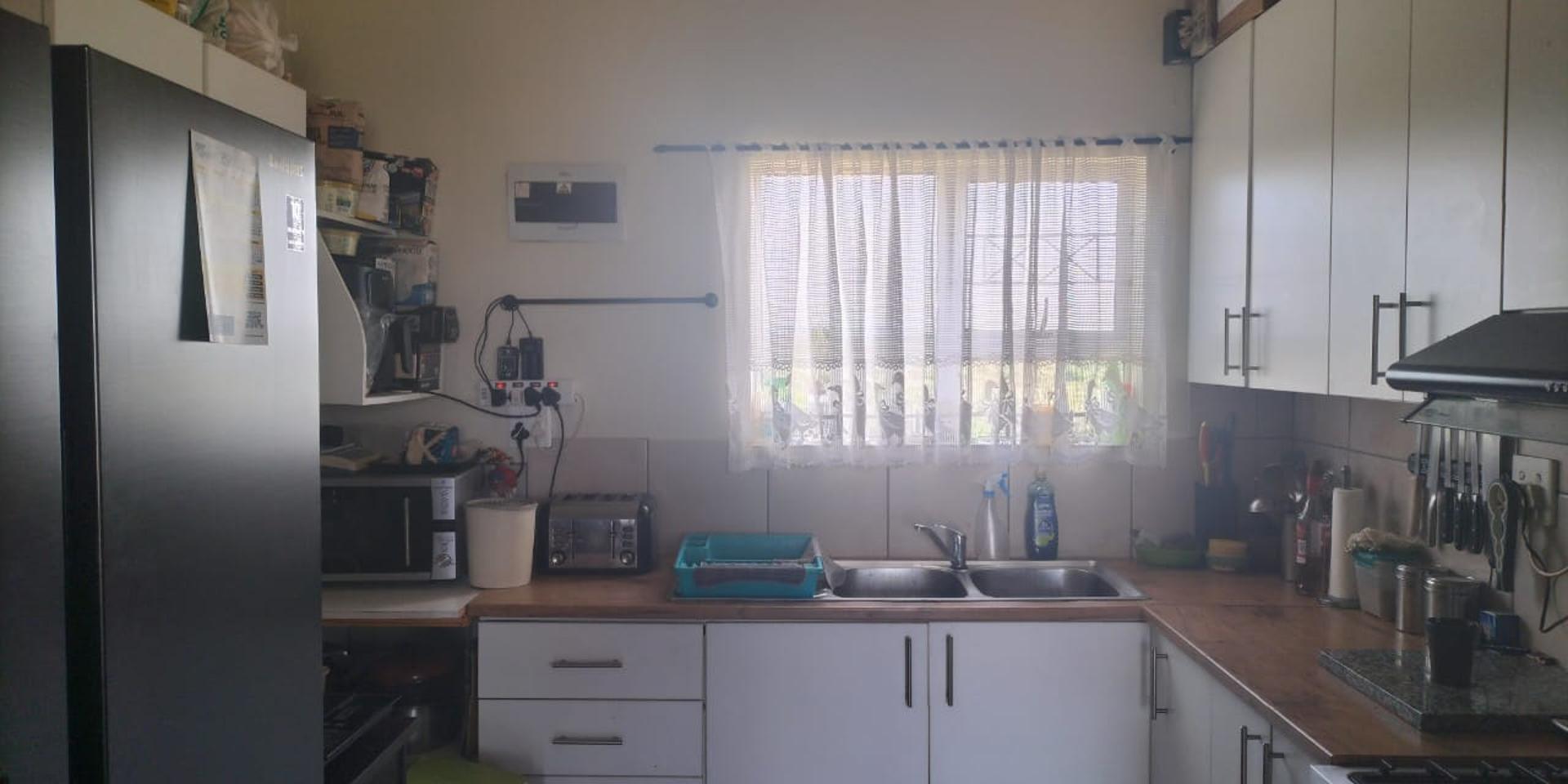 Image 5 of 6