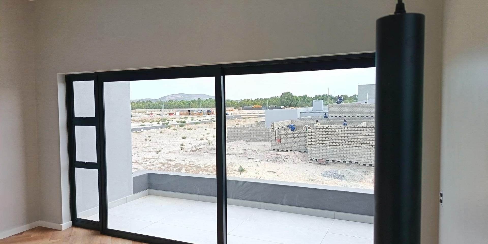Image 5 of 6