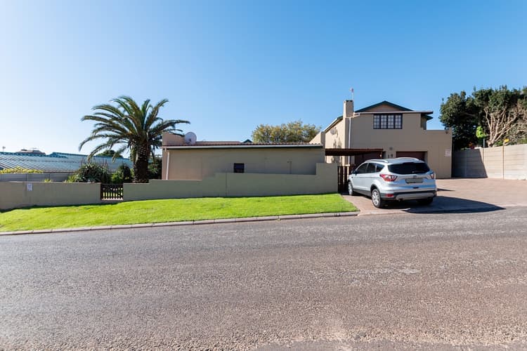 Main property image