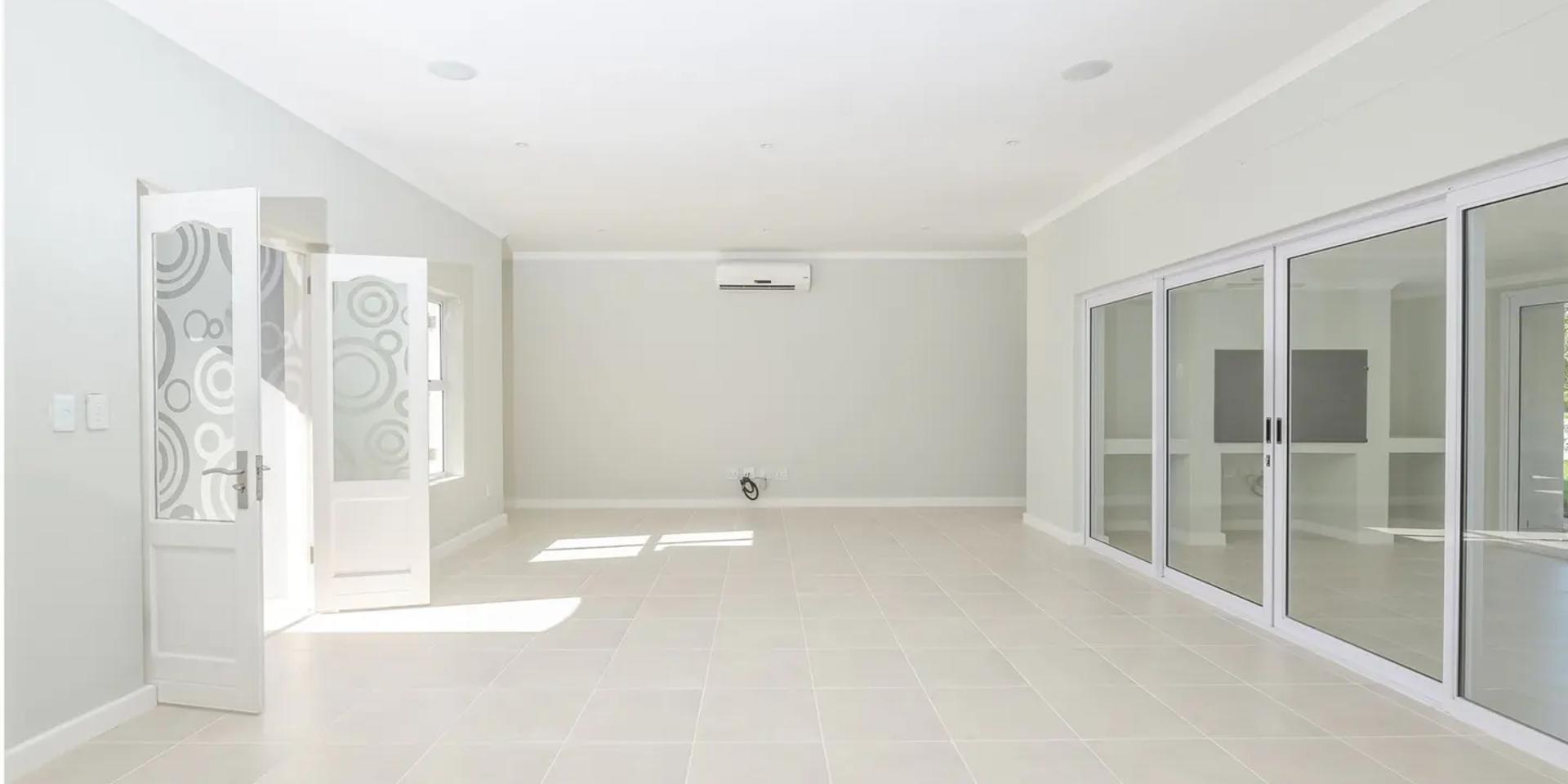 Image 2 of 6