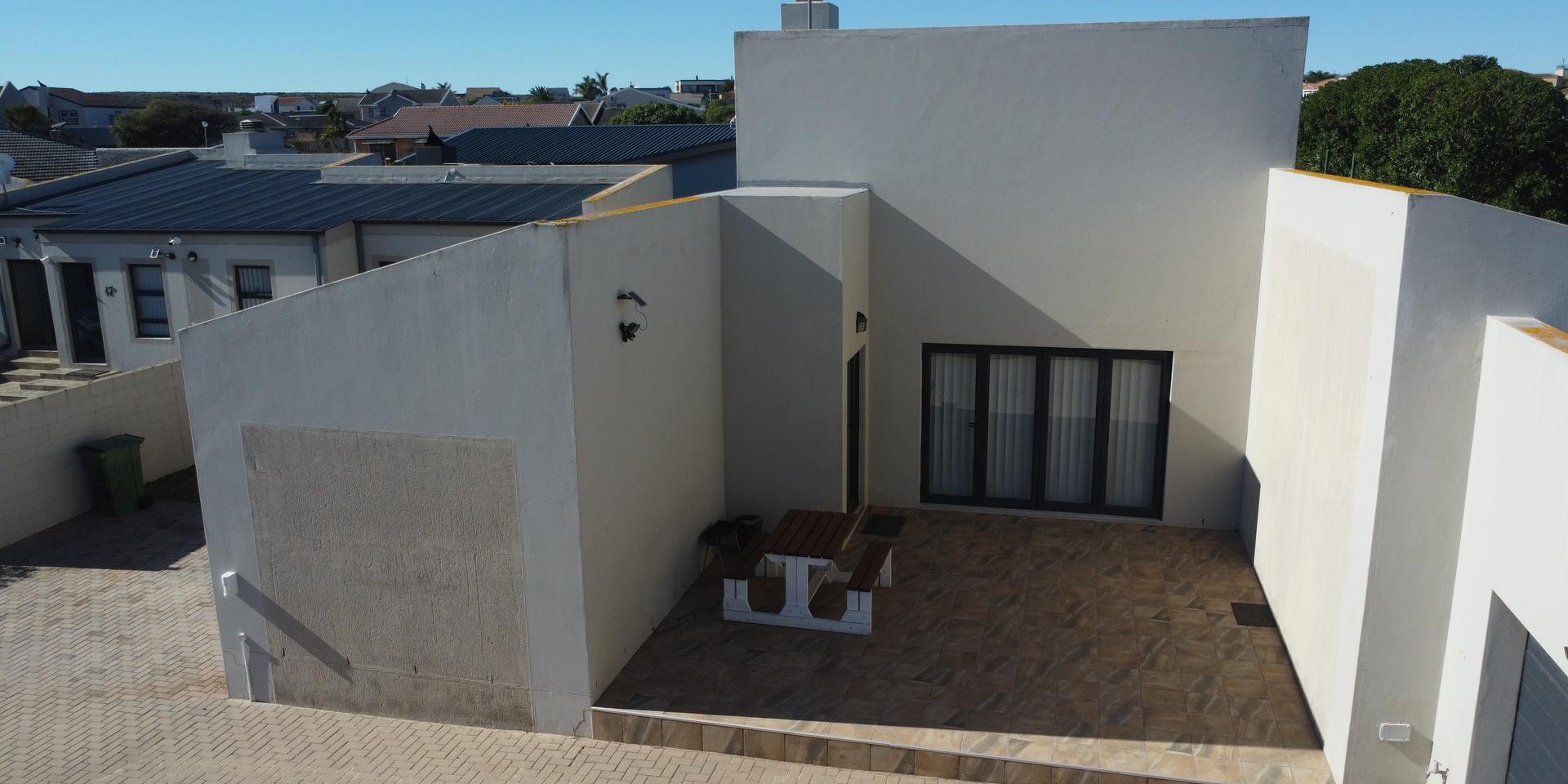 Image 2 of 6