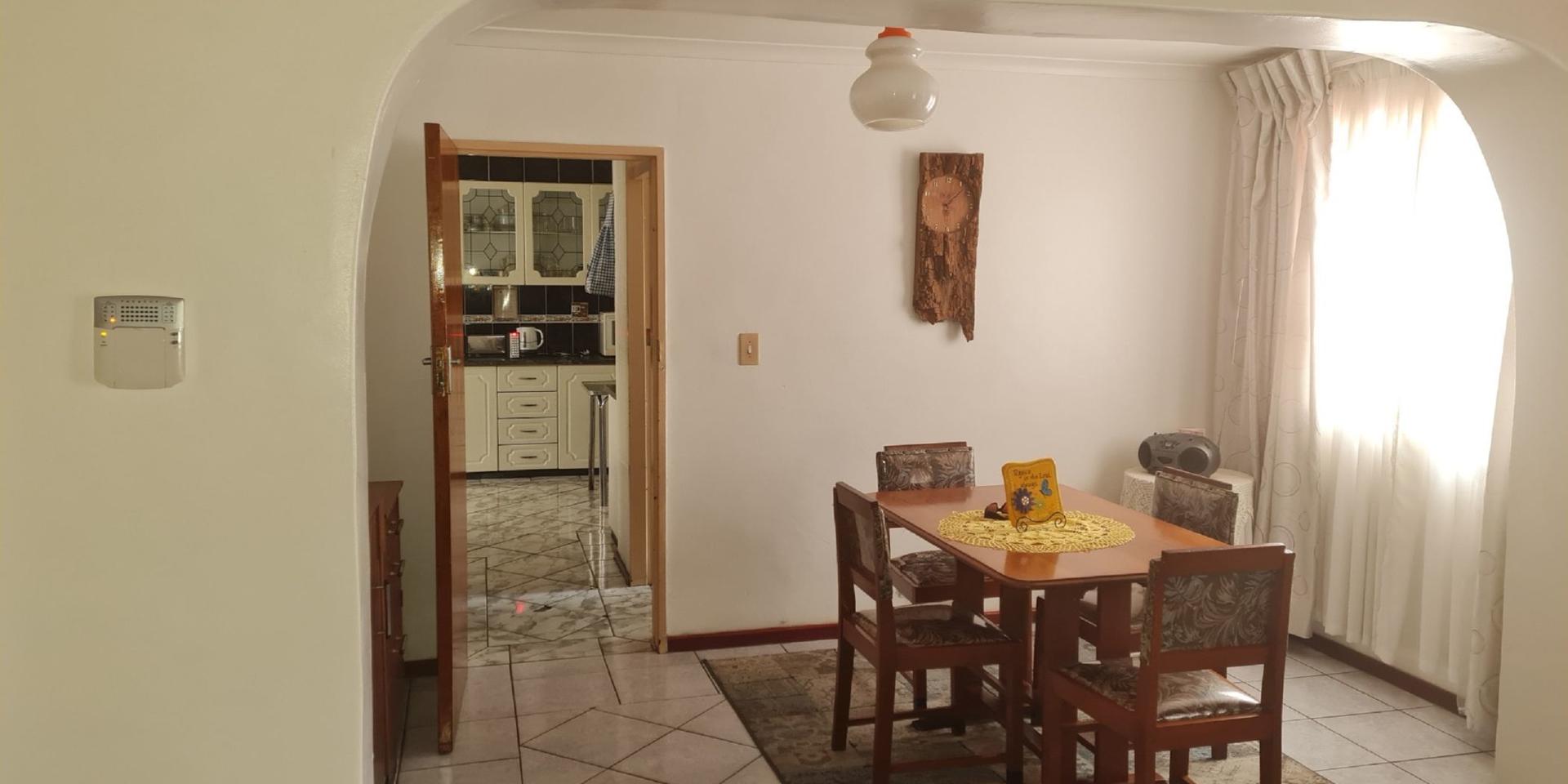 Image 3 of 6