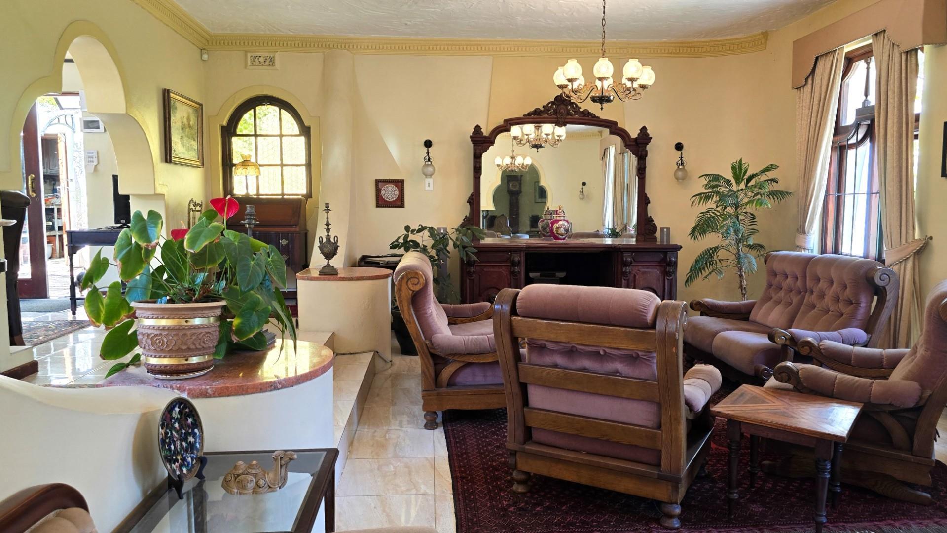 Image 2 of 6