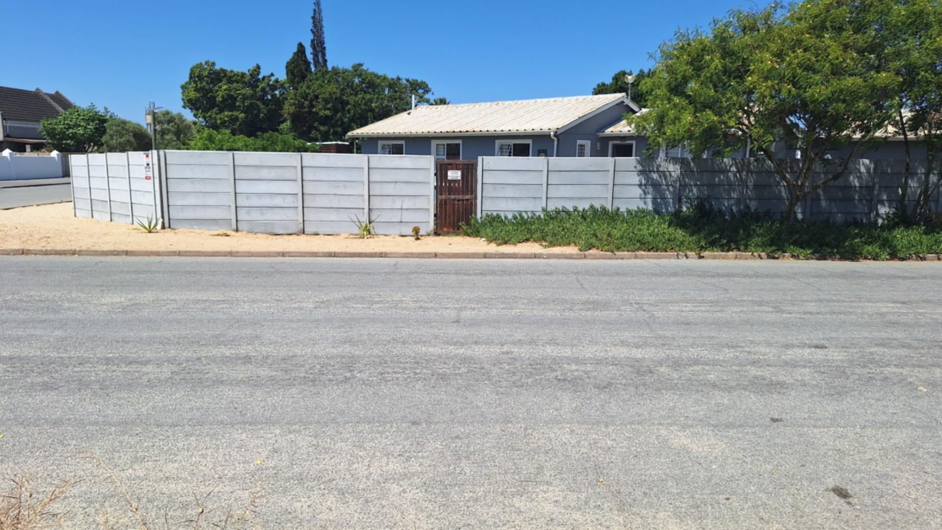 Image 4 of 6