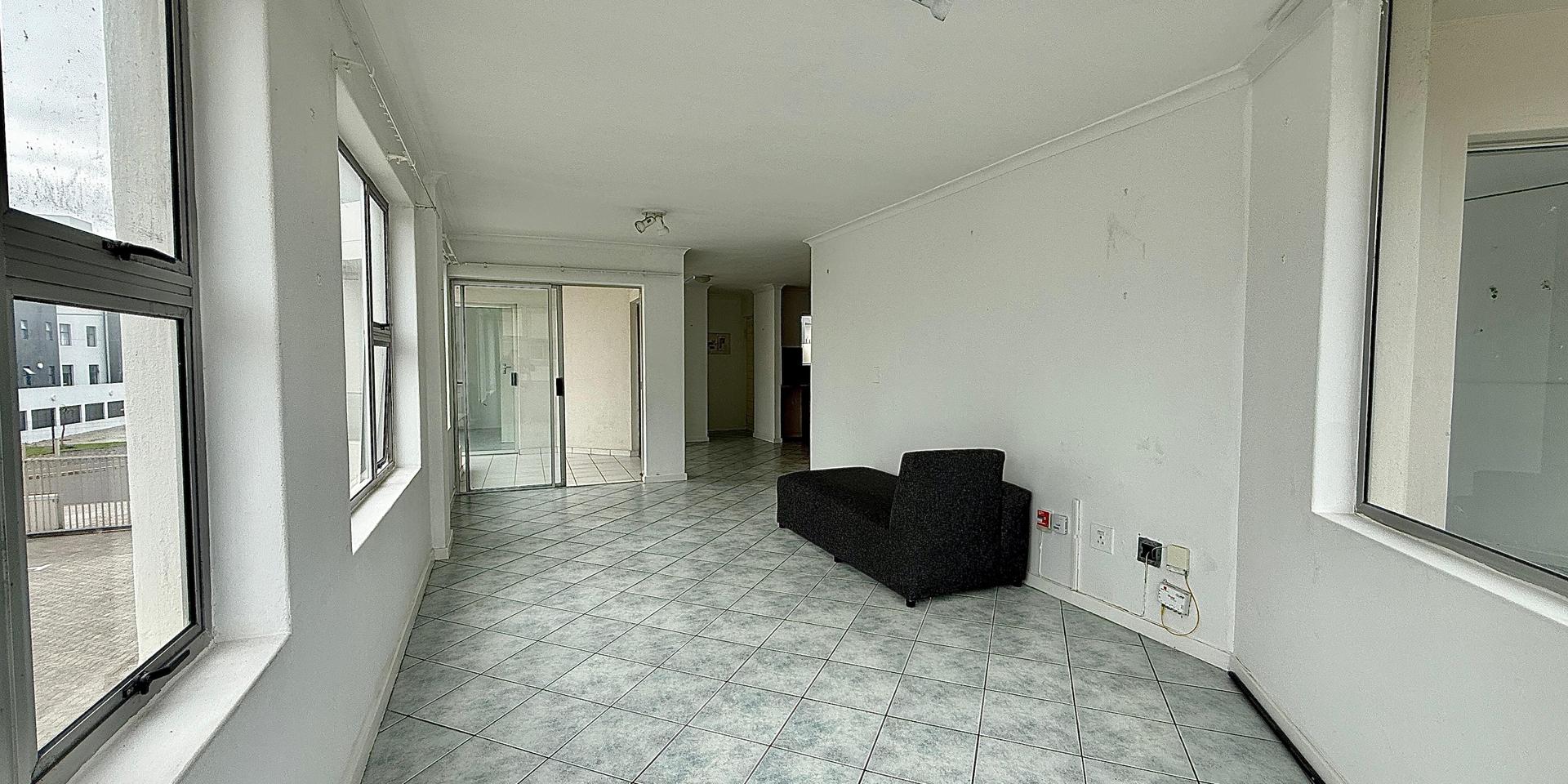 Image 4 of 6