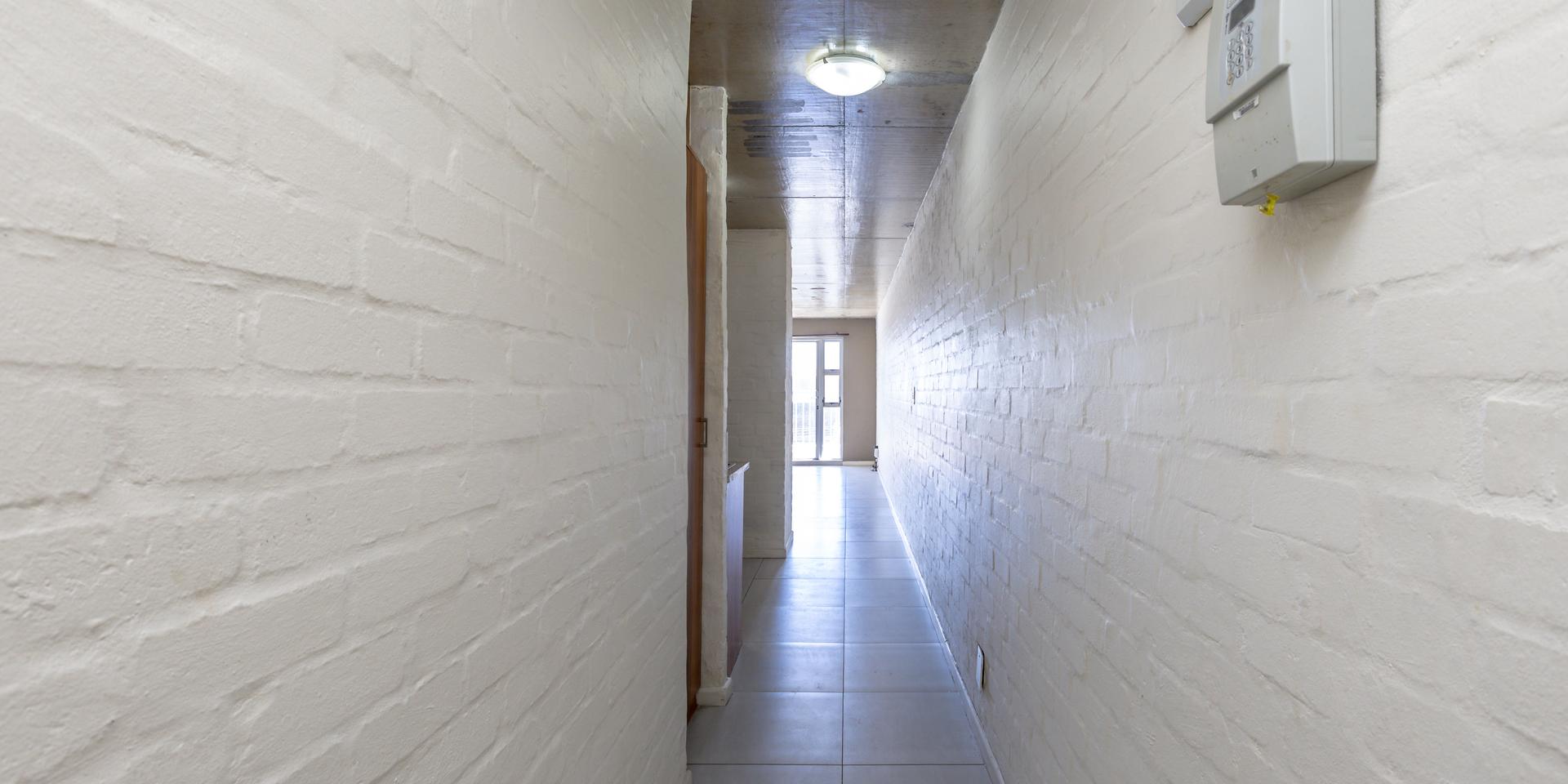Image 3 of 6