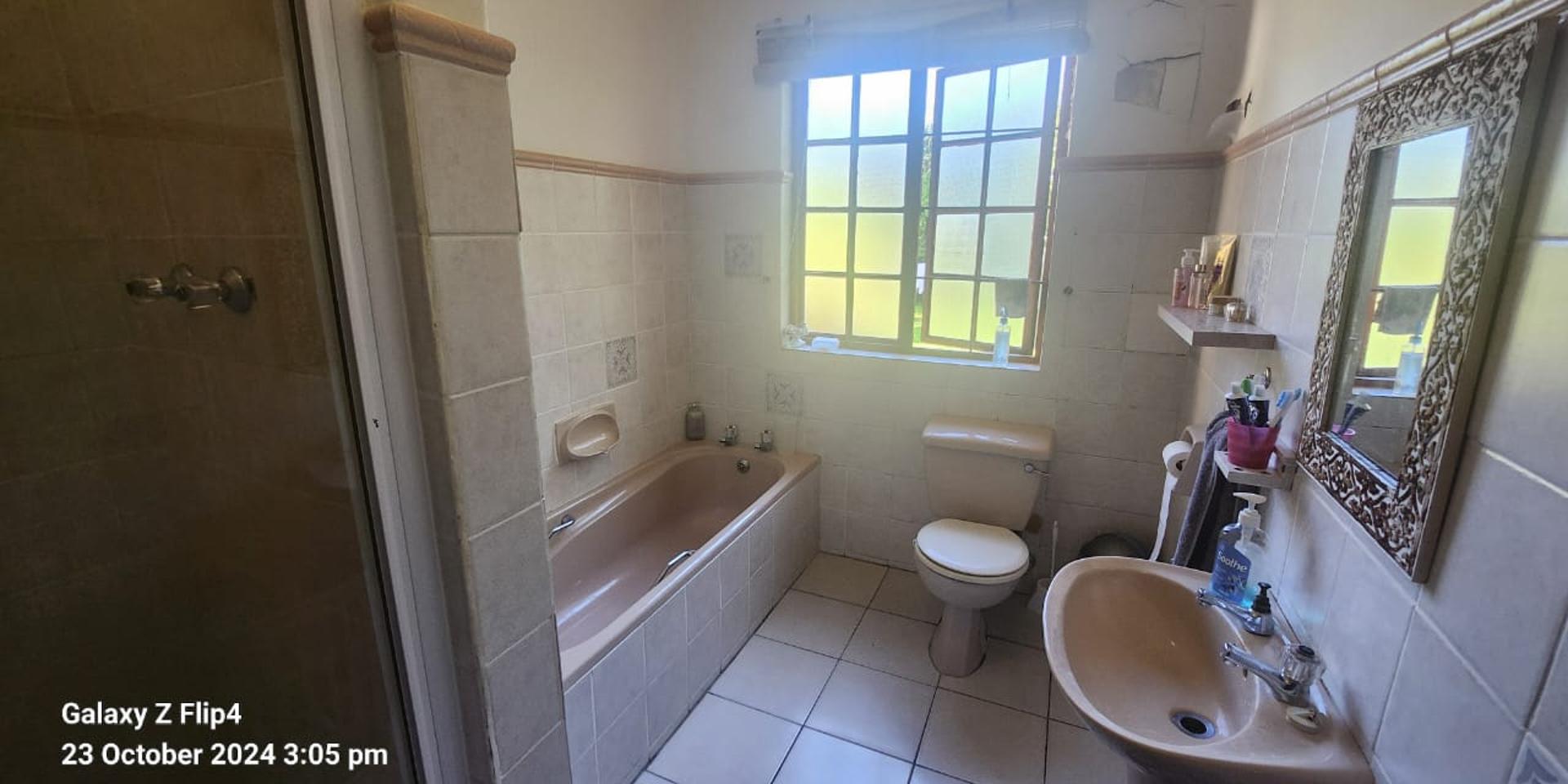 Image 4 of 6