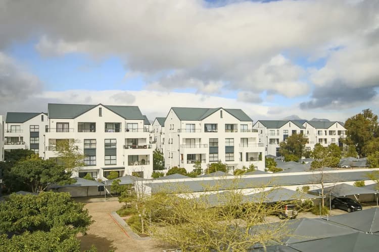 Main property image
