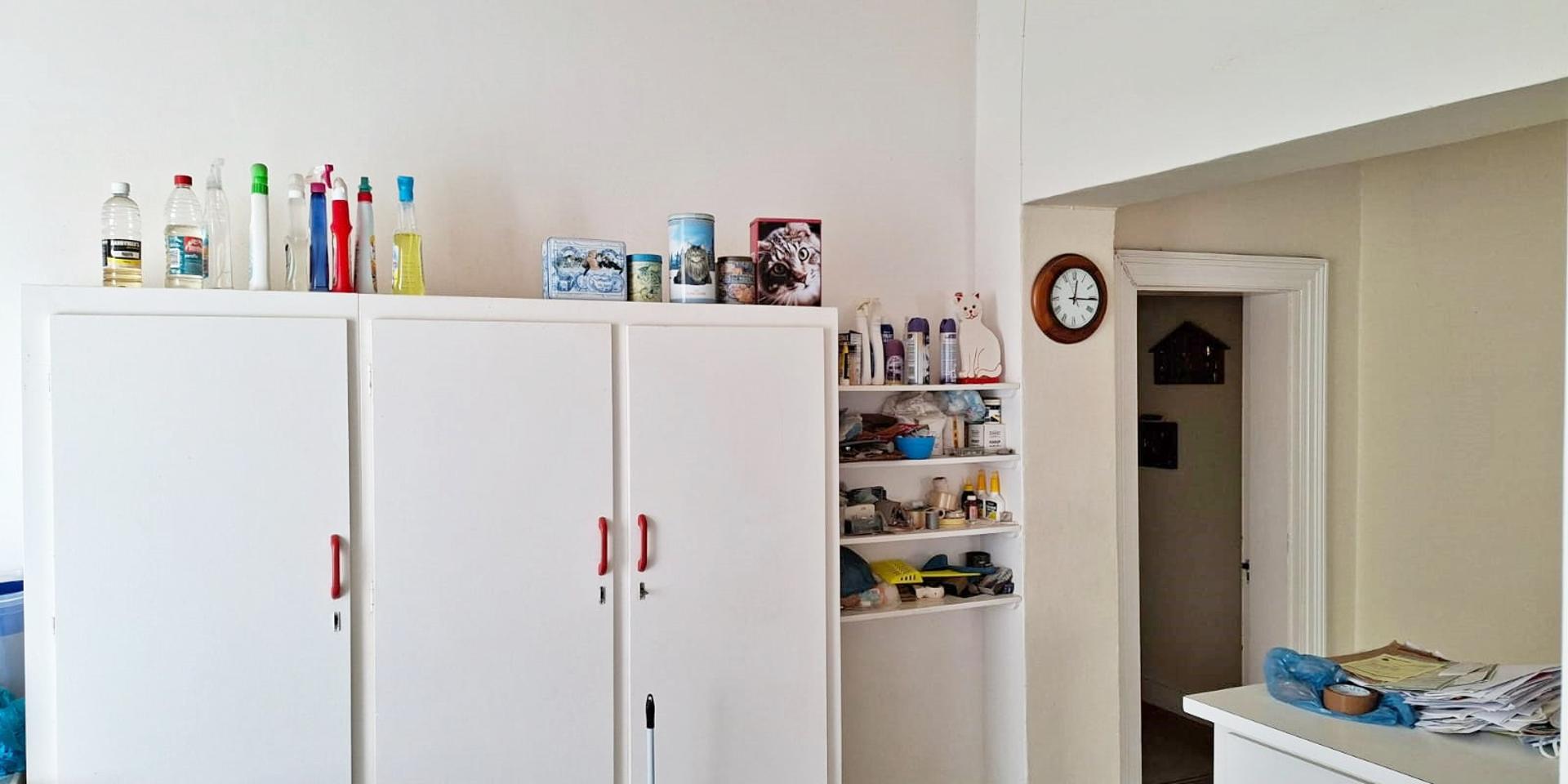 Image 4 of 6